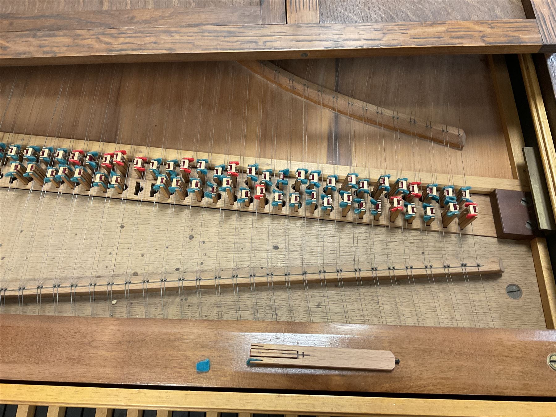 1970s Knowles oak cased harpsichord dated 1974 with 31-key ebonised keyboard - Image 6 of 12