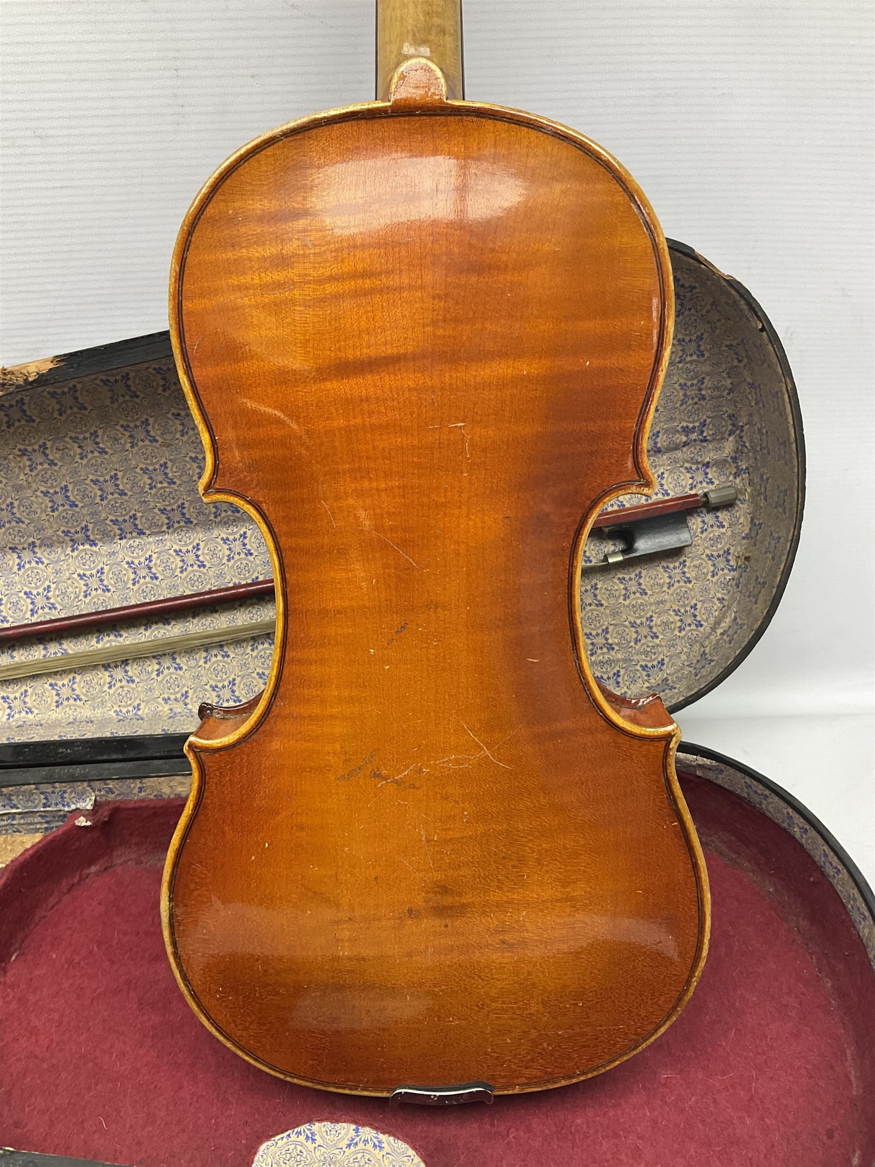 German trade violin c1900 with 36cm one-piece maple back and ribs and spruce top L59cm overall; in e - Image 7 of 17