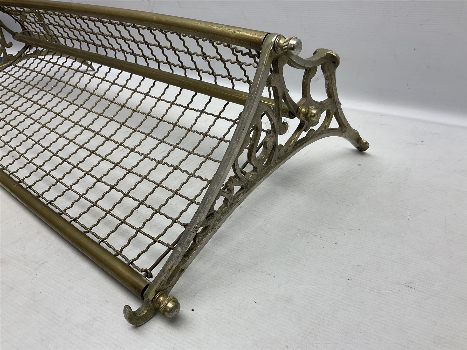 Railway interest - carriage compartment style wall mounting brass and mesh luggage rack - Image 4 of 9