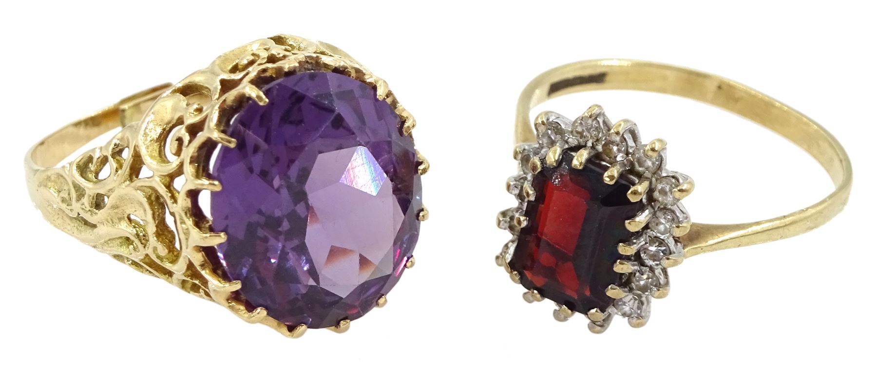 14ct gold purple stone set ring