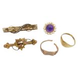 Collection of 9ct gold jewellery including two signet rings