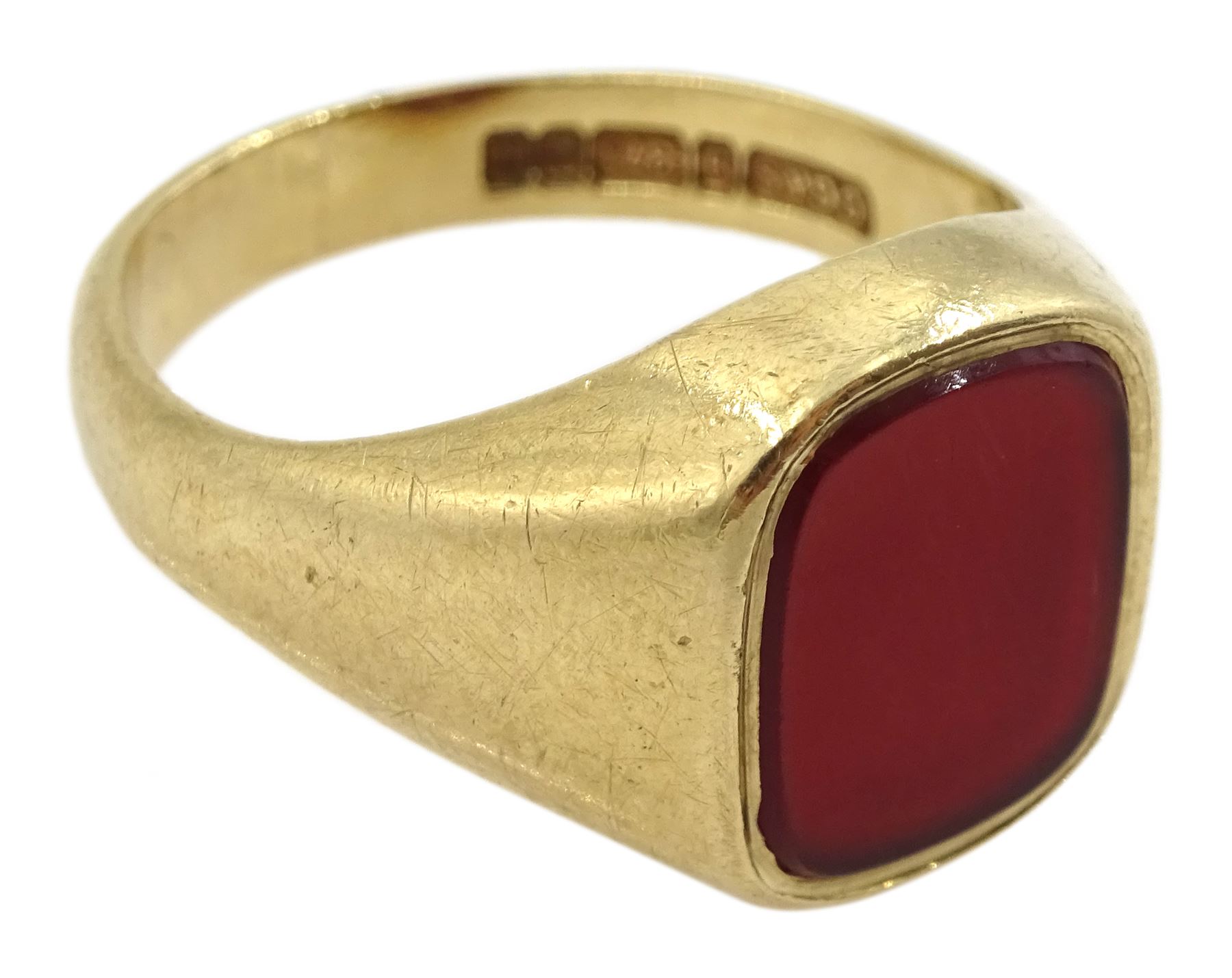 9ct gold single stone carnelian signet ring - Image 3 of 4