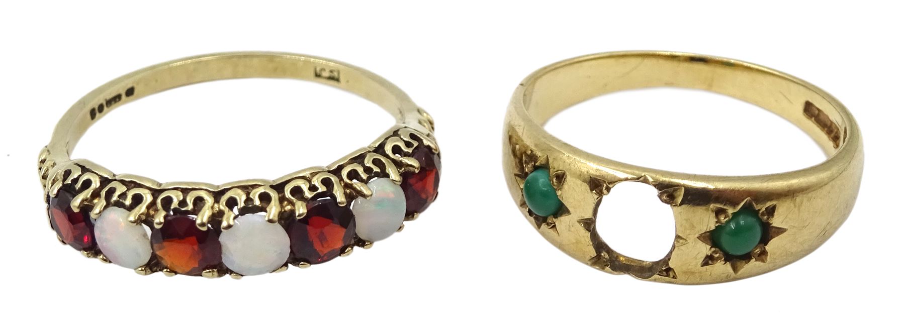 Gold seven stone garnet and opal ring - Image 2 of 2