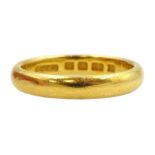 22ct gold wedding band