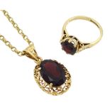 9ct gold single stone garnet ring