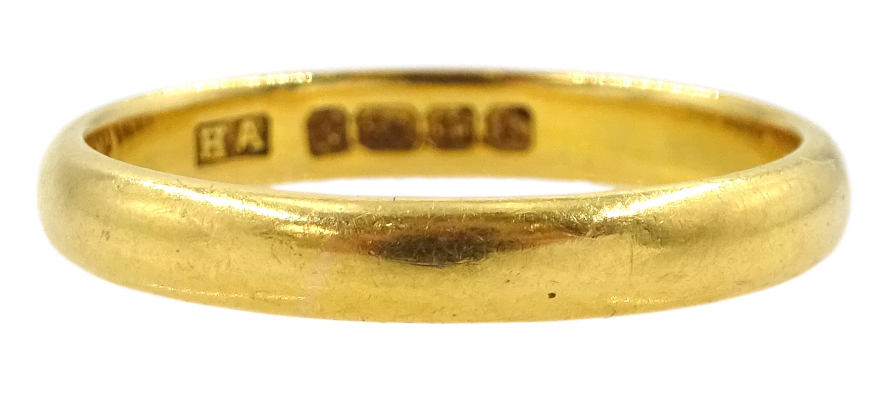 22ct gold wedding band