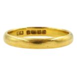 22ct gold wedding band