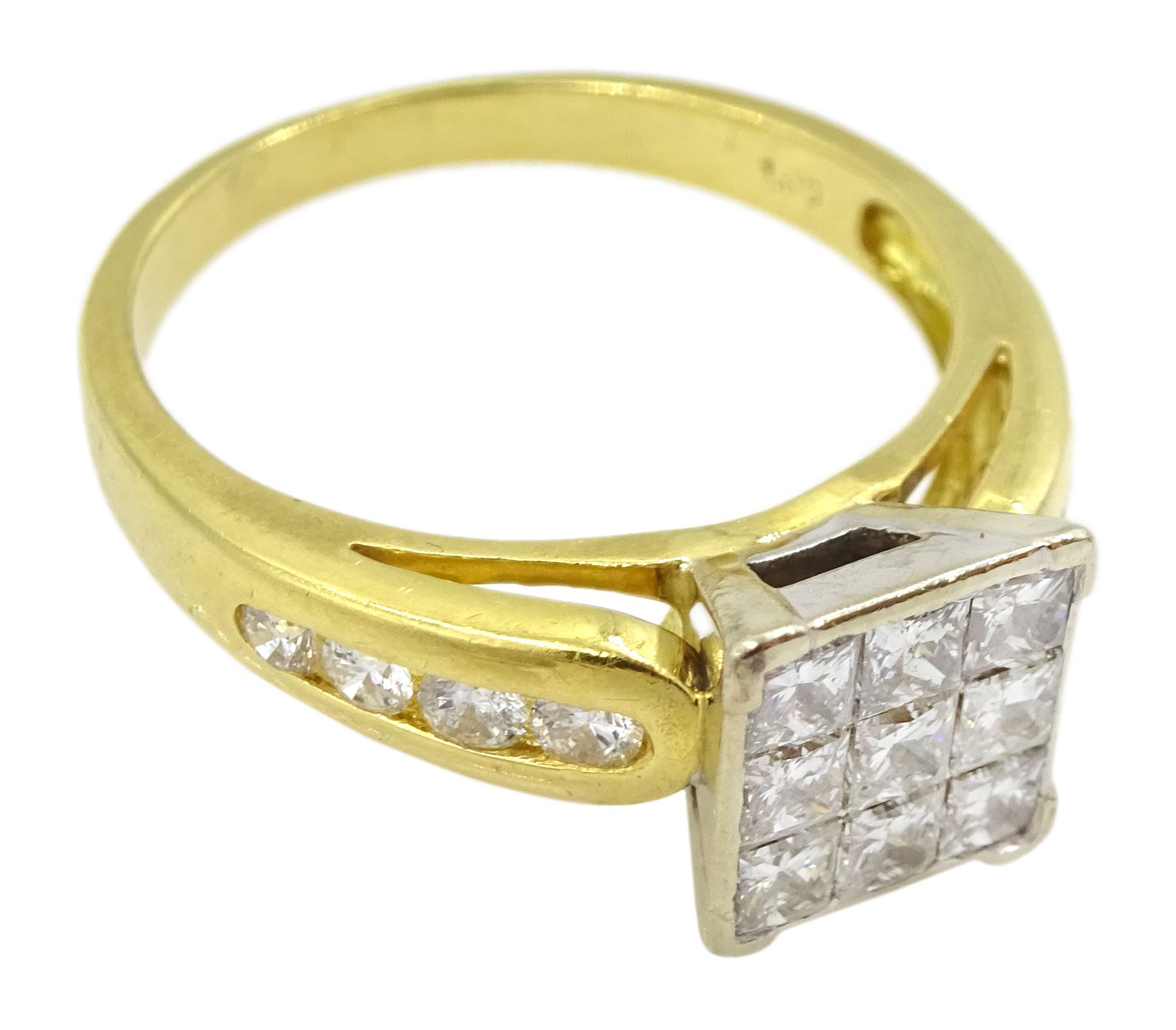 18ct princess cut diamond cluster ring - Image 3 of 4