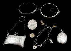 Early 20th century silver coin purse with finger chain