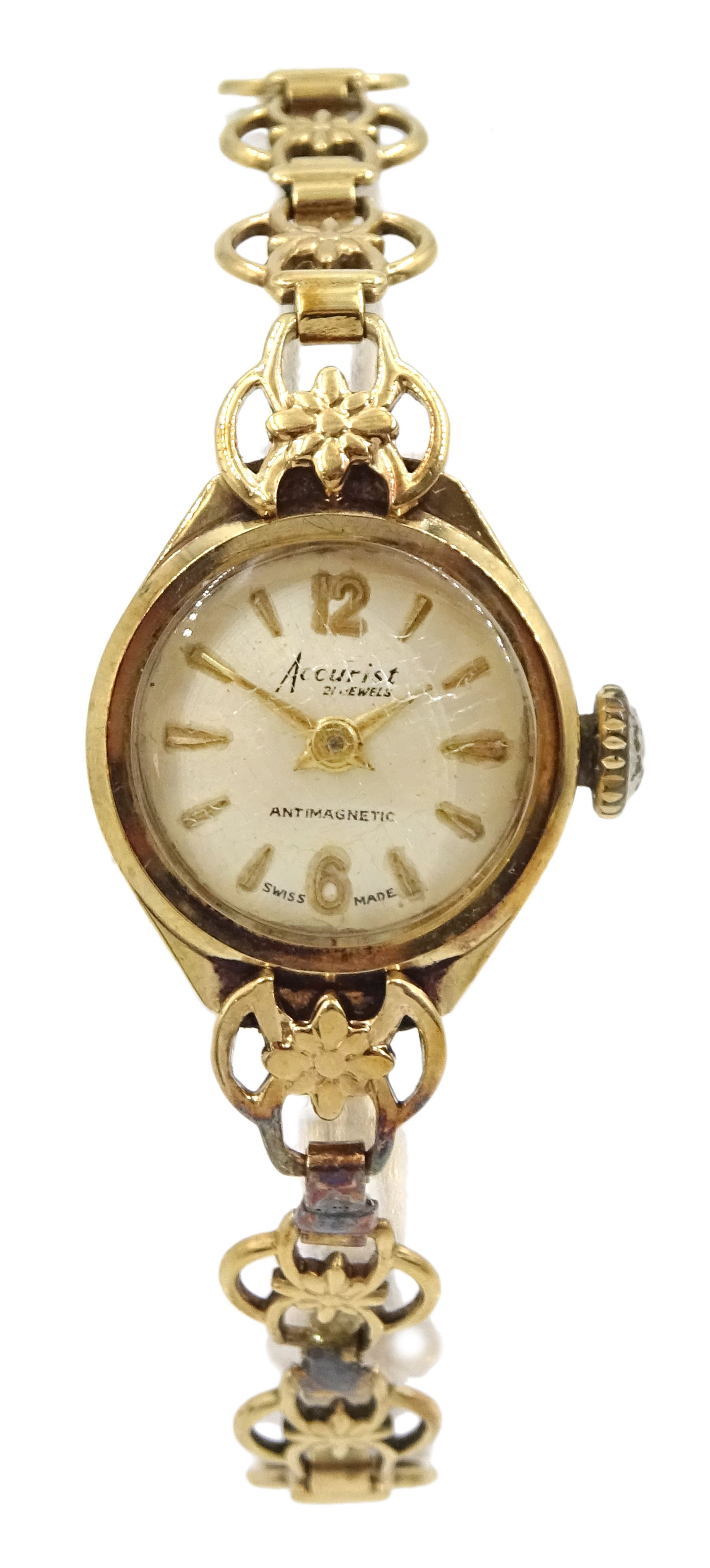 Accurist 9ct gold ladies manual wind wristwatch