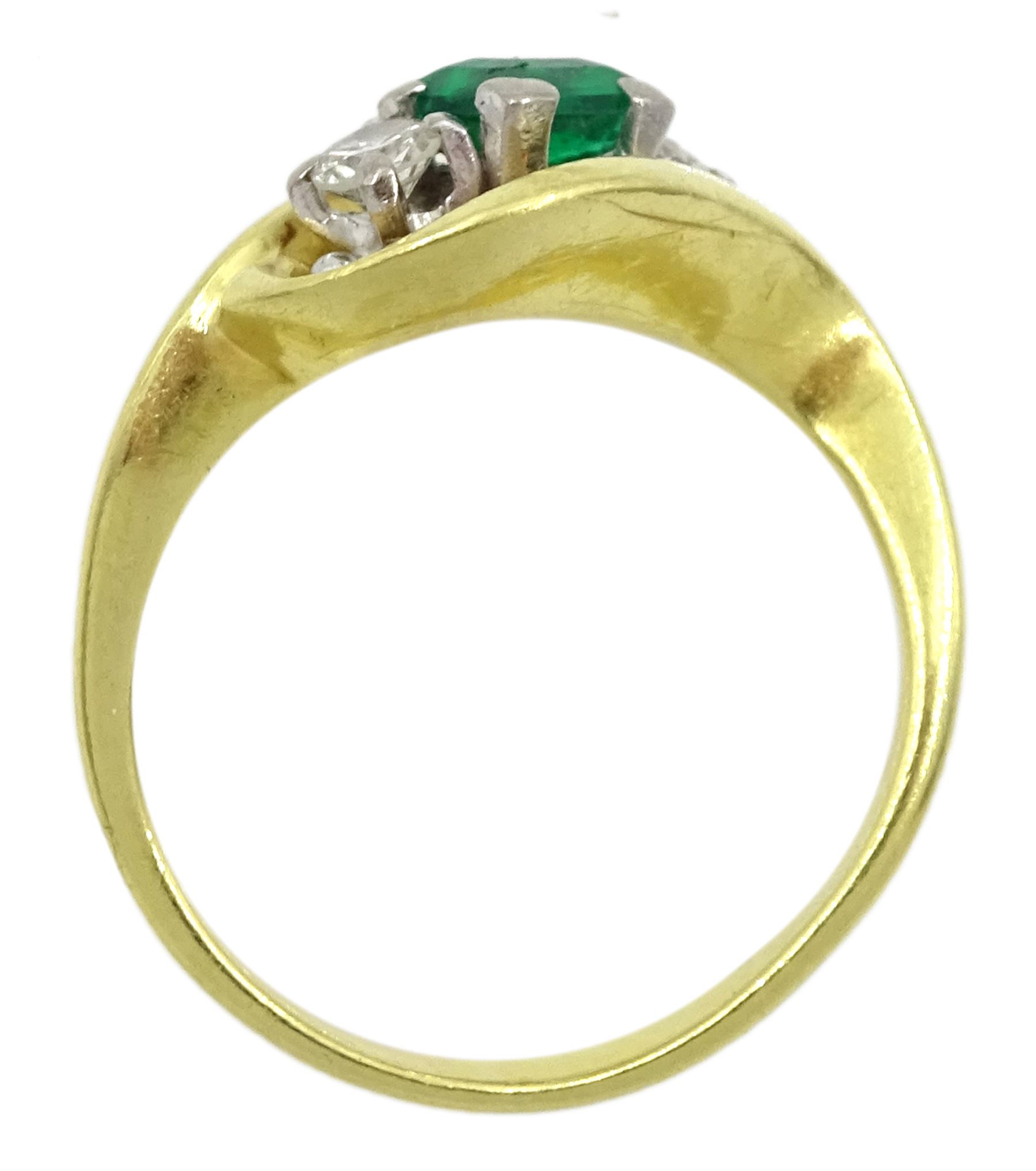 18ct gold three stone square cut emerald and round brilliant cut diamond cross over ring - Image 4 of 4