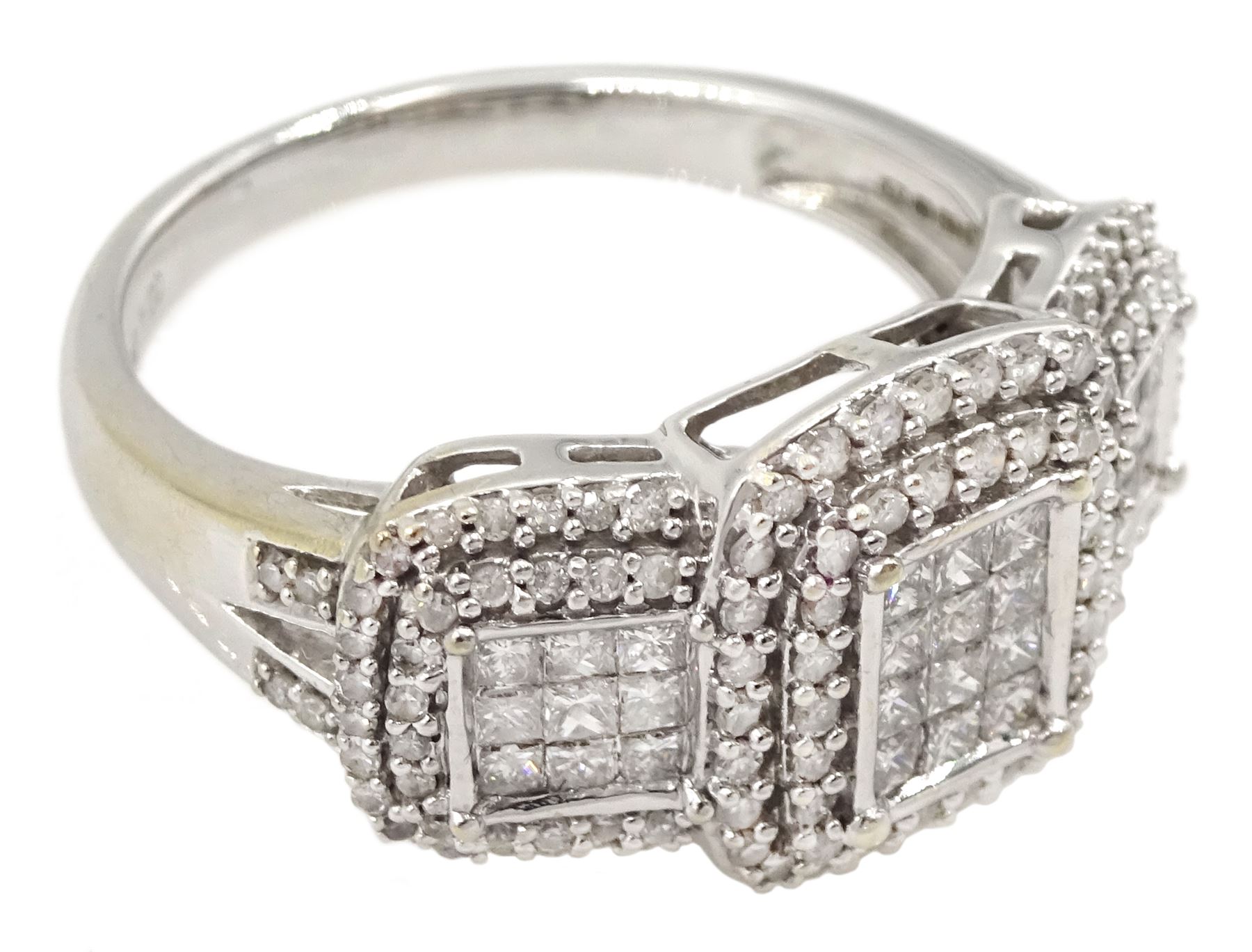 18ct white gold princess cut and round brilliant cut diamond cluster ring - Image 3 of 4