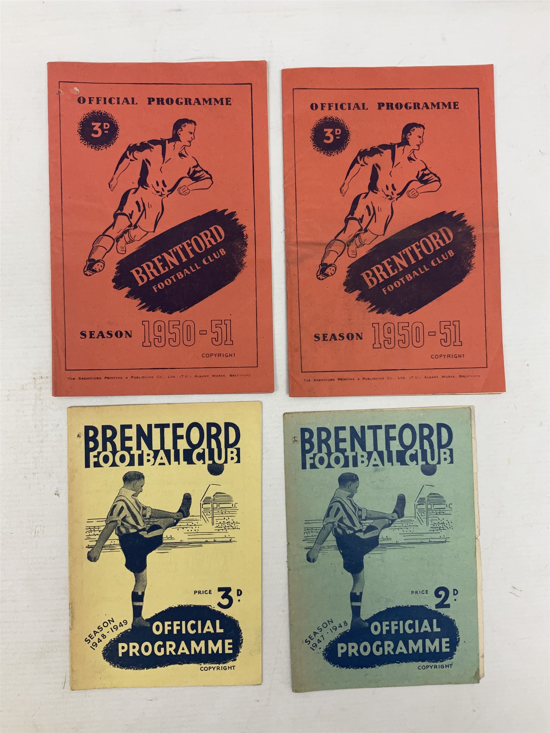 Various clubs - thirty-five home game programmes for Manchester United (7) 1949/50 - 1957/58 includi - Image 2 of 10
