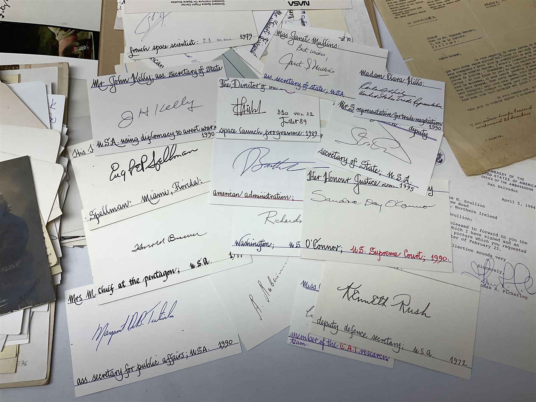 Over five-hundred and fifty autographs and signatures on cards letters and photographs etc including - Image 3 of 17