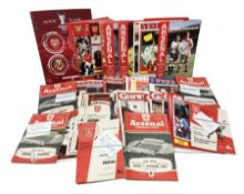 Arsenal F.C. - ninety home programmes 1959/60 - 2015/16