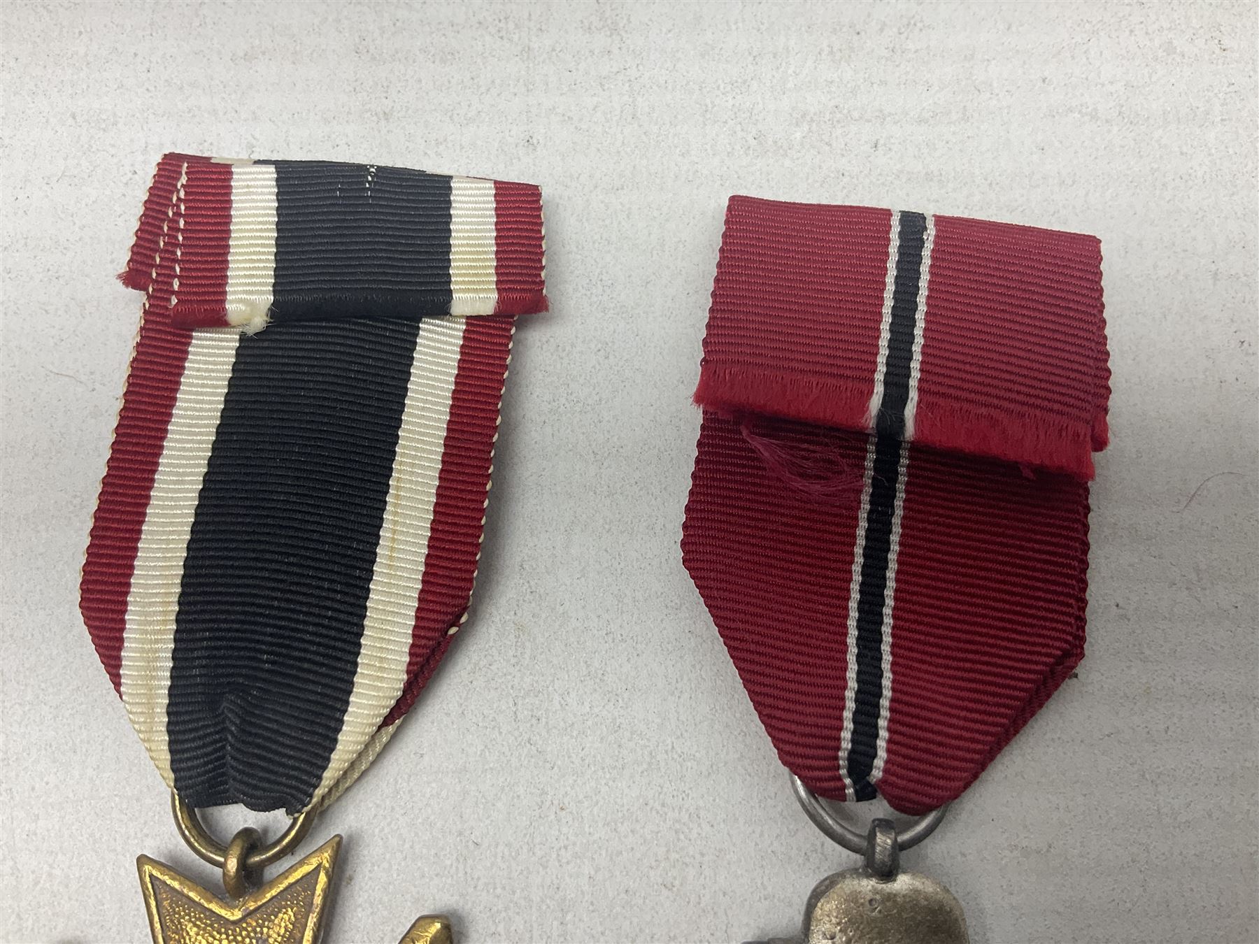 Two WW2 German medals - Winter Campaign in Russia 1941-42 and War merit Cross with swords; both with - Image 6 of 8