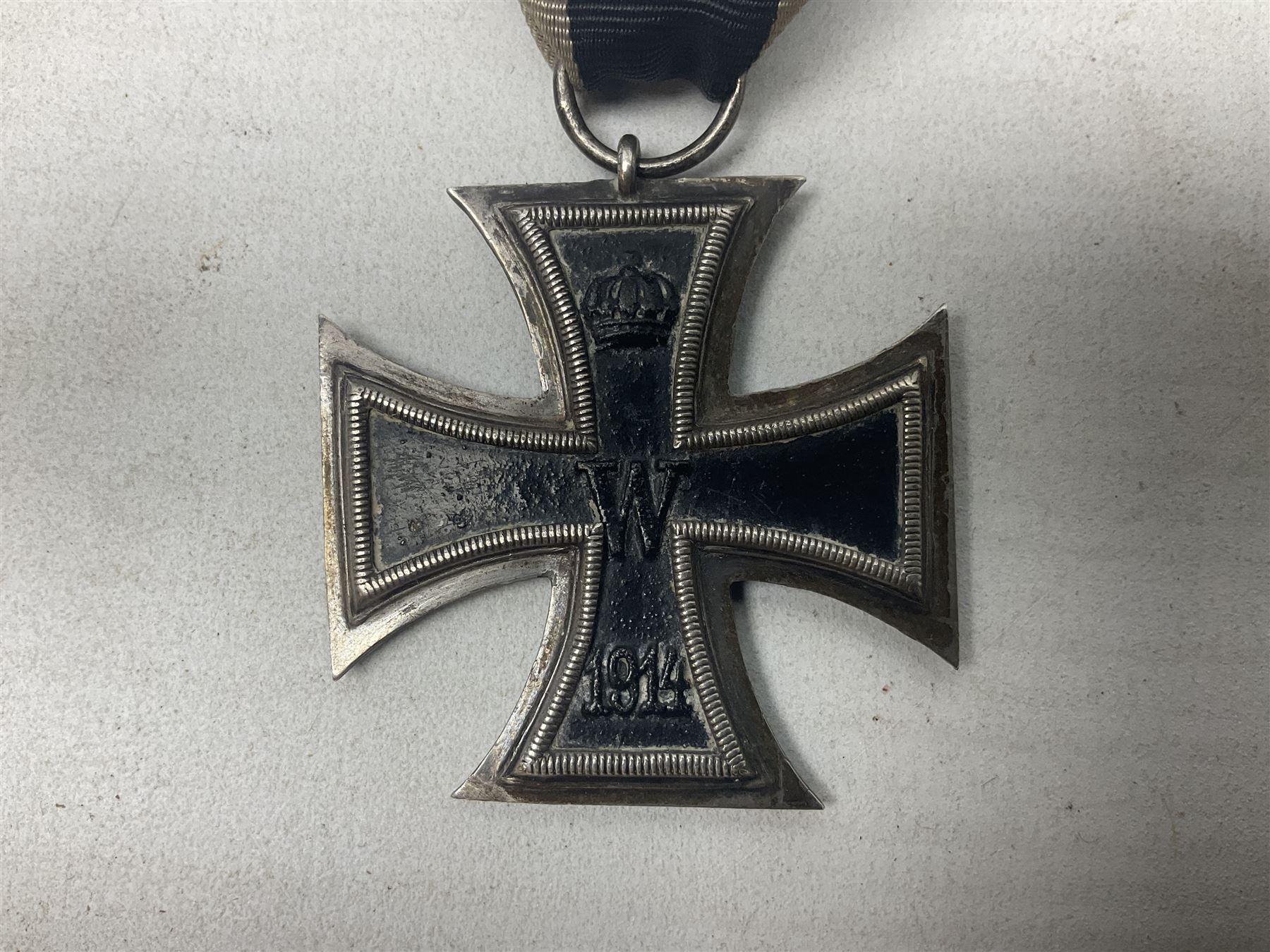 WW1 German Iron Cross 2nd Class with ribbon; ring indistinctly stamped - Image 7 of 7