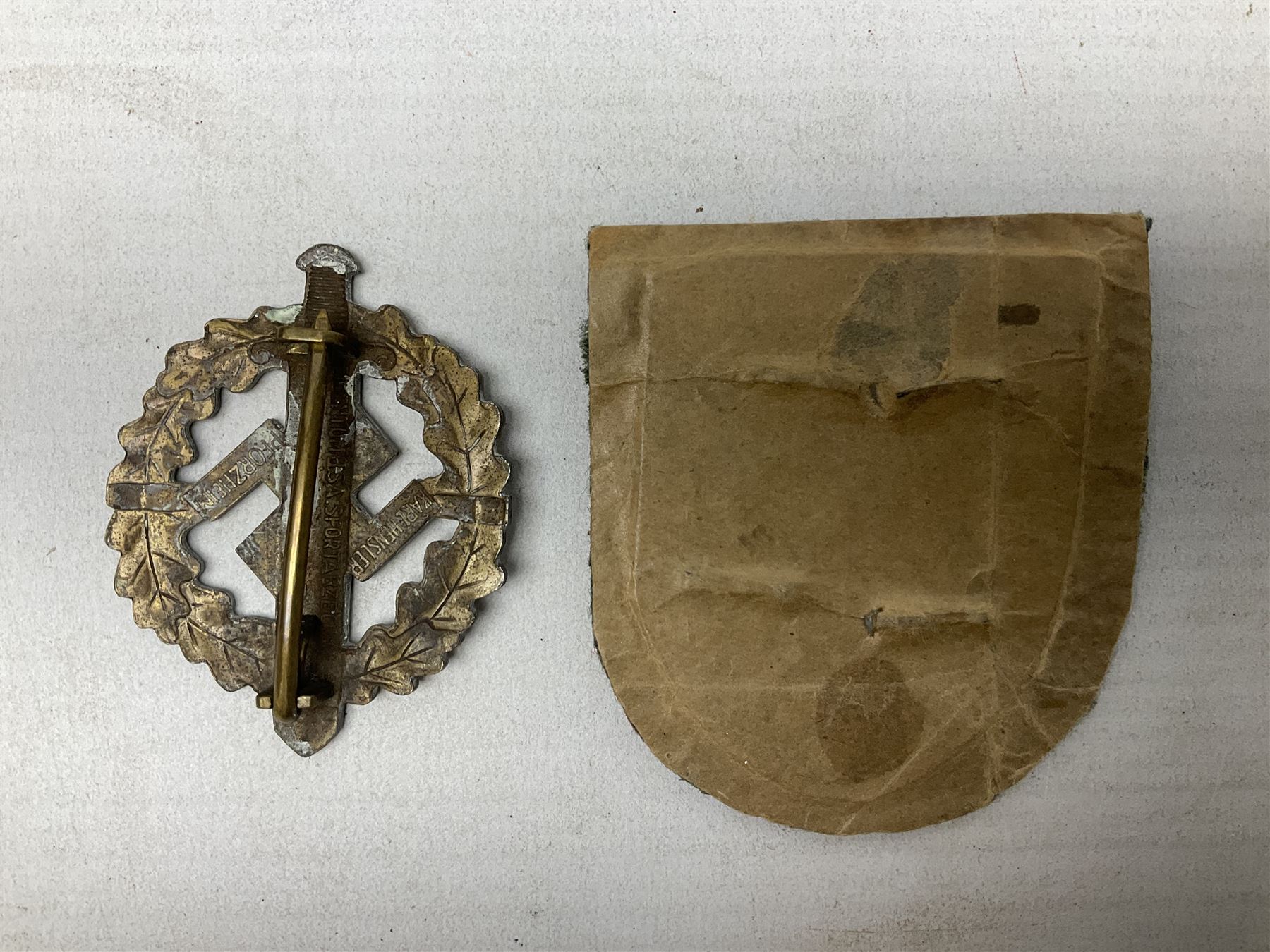 German Crimea arm-shield badge (Krimschild) - Image 2 of 5
