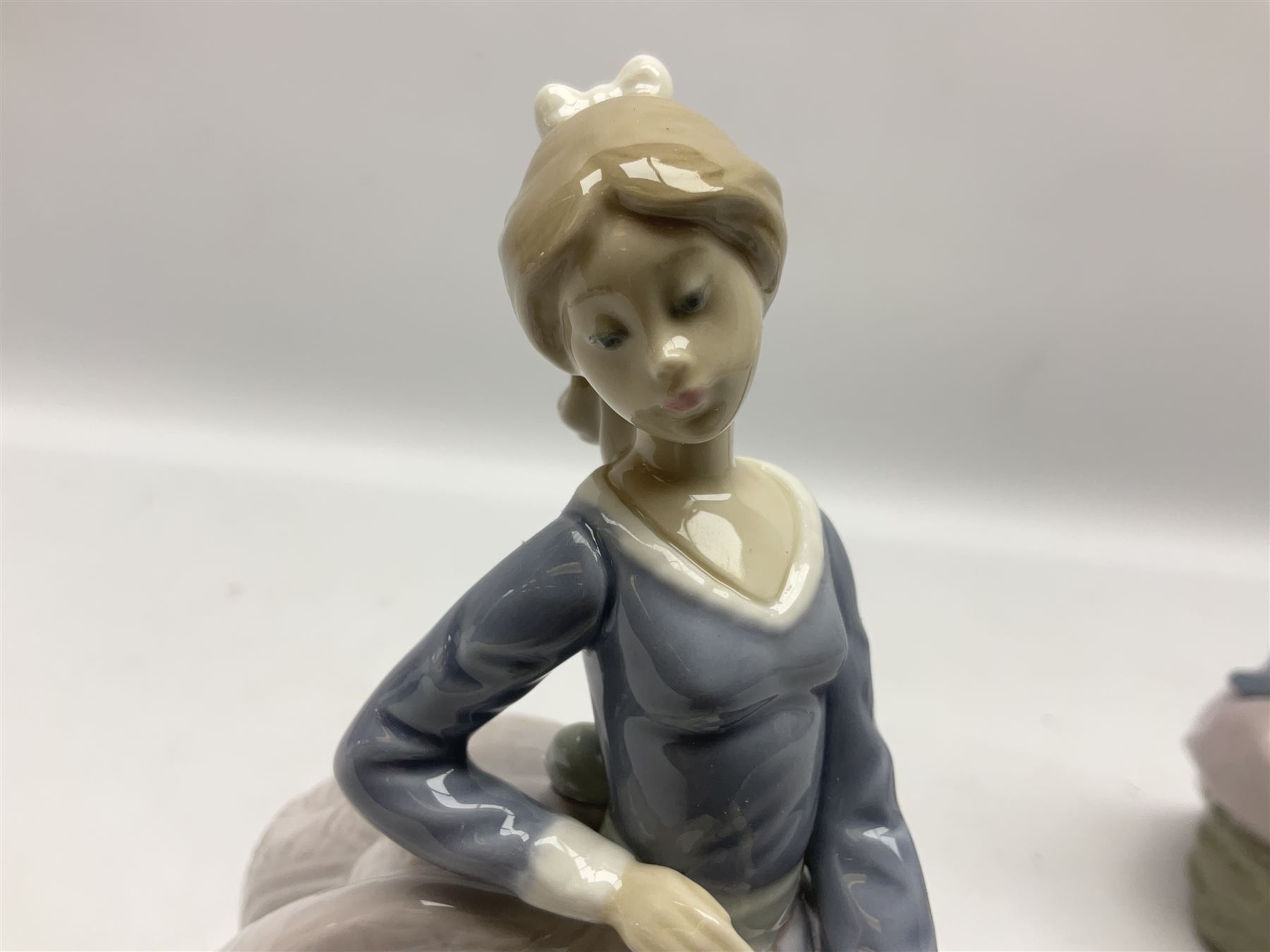 Three Lladro figures - Image 6 of 13