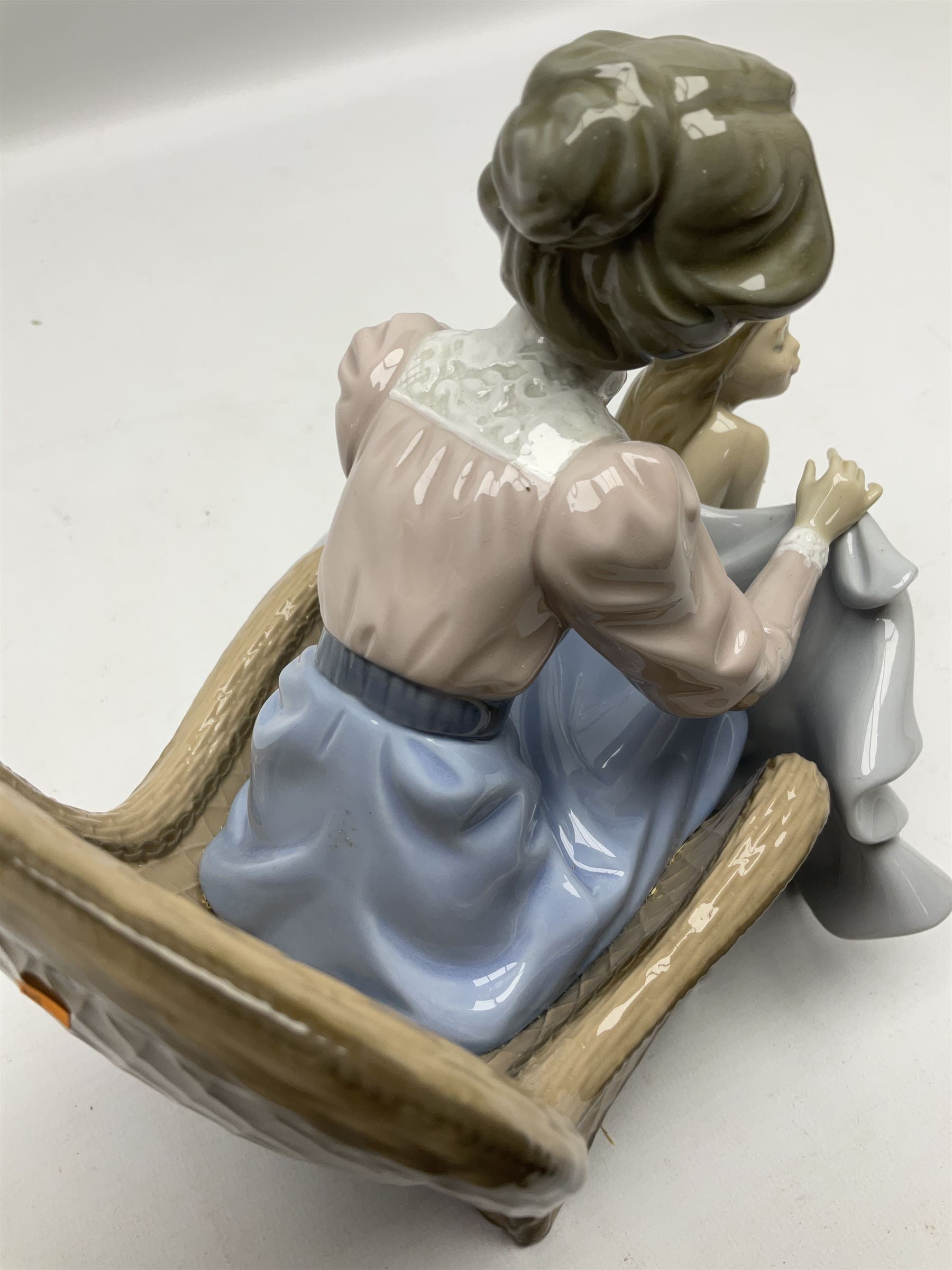 Lladro figure - Image 3 of 8