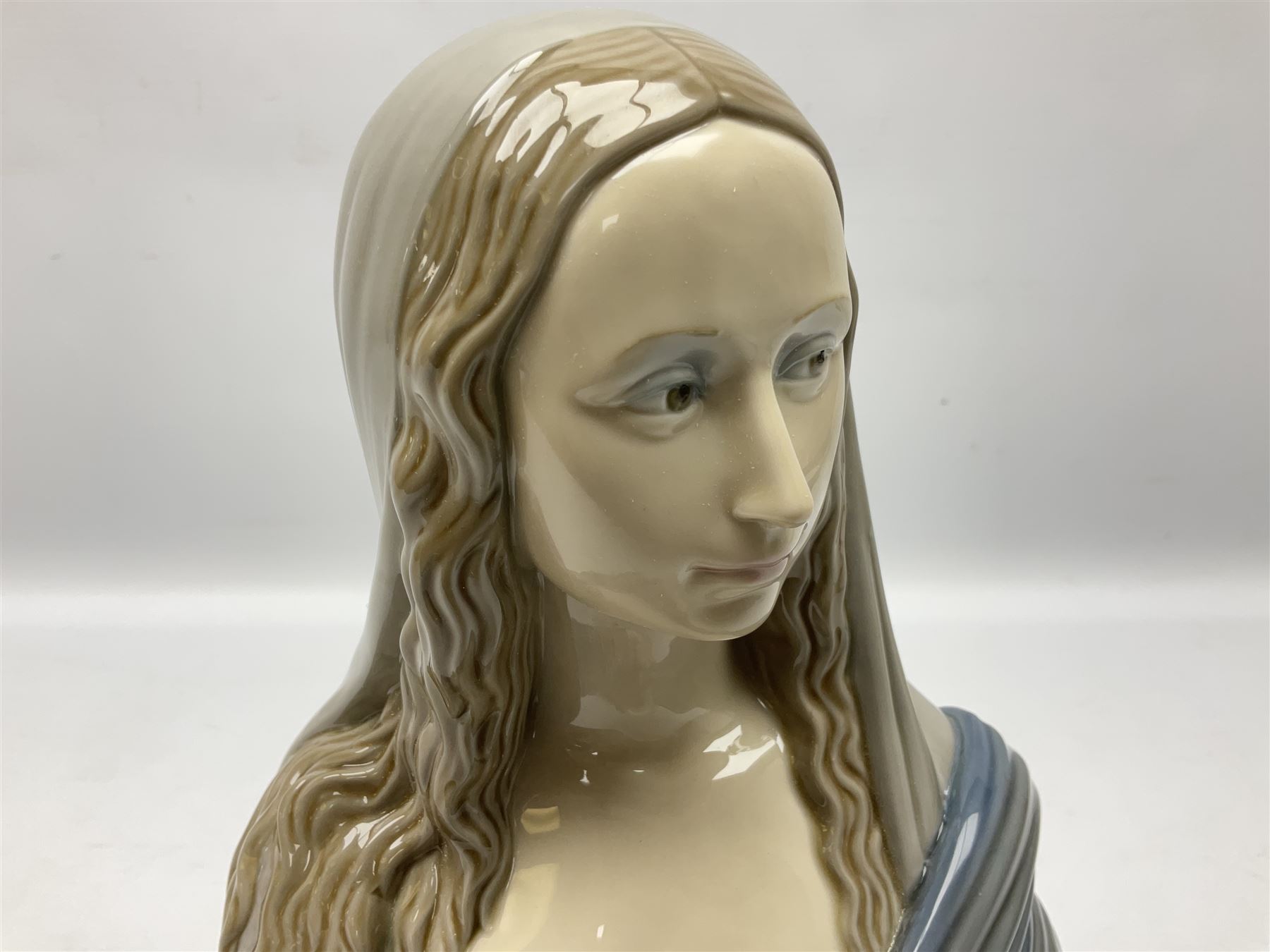 Lladro bust - Image 3 of 9