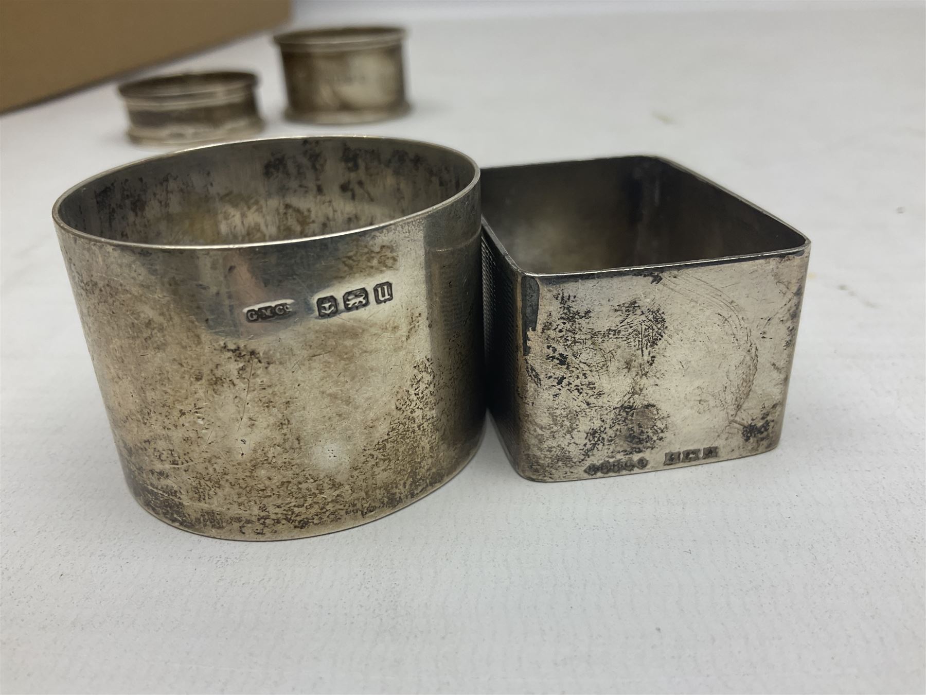 Four silver napkin rings - Image 4 of 4