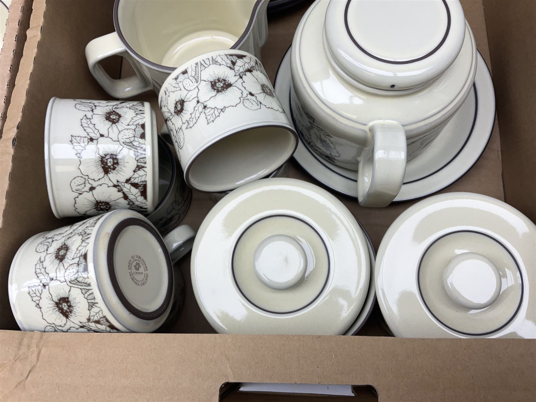 Quantity of Hornsea 'Cornrose' pattern tea and dinner wares - Image 8 of 8