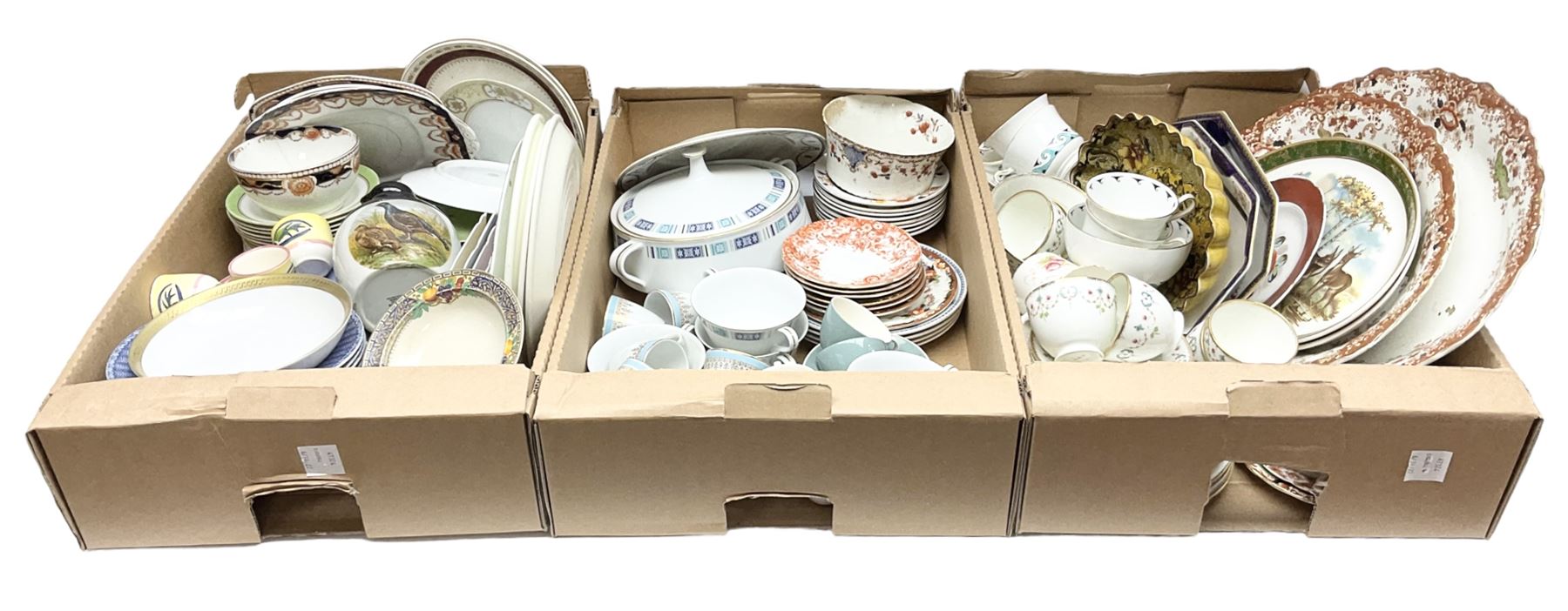 Quantity of Victorian and later ceramics to include tea and dinner wares