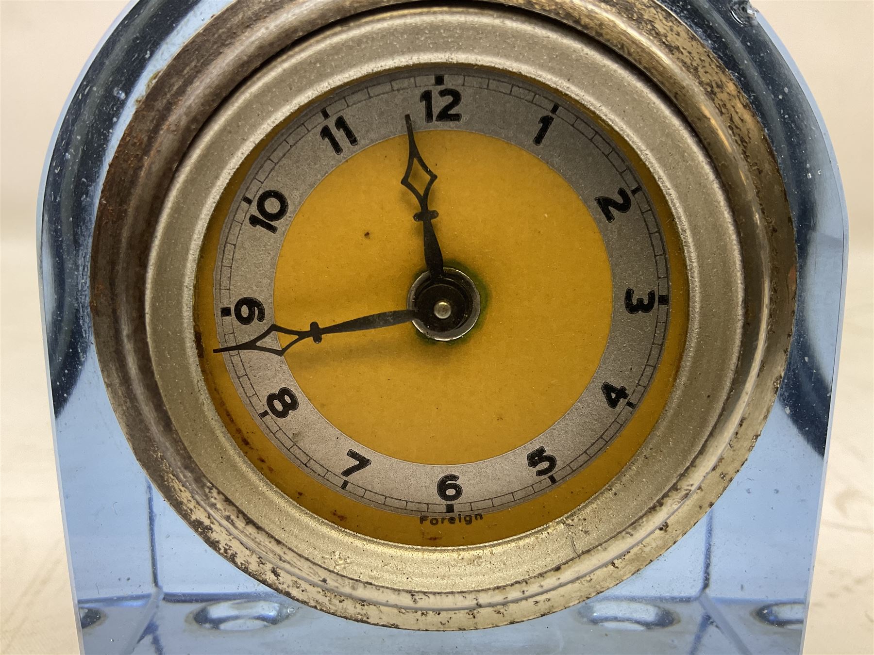 Art Deco blue lucite clock - Image 6 of 6