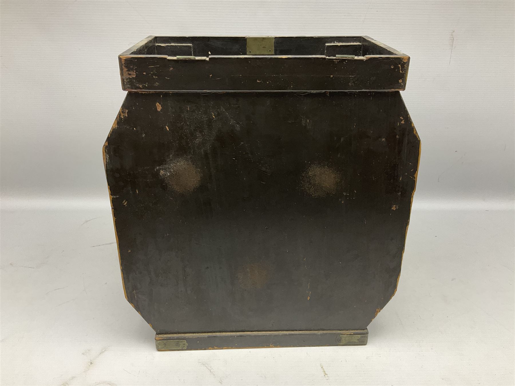 Late 19th/early 20th century Japanese table top cabinet - Image 9 of 9