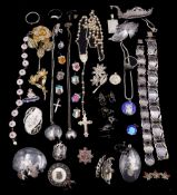 Collection of silver jewellery including pendants