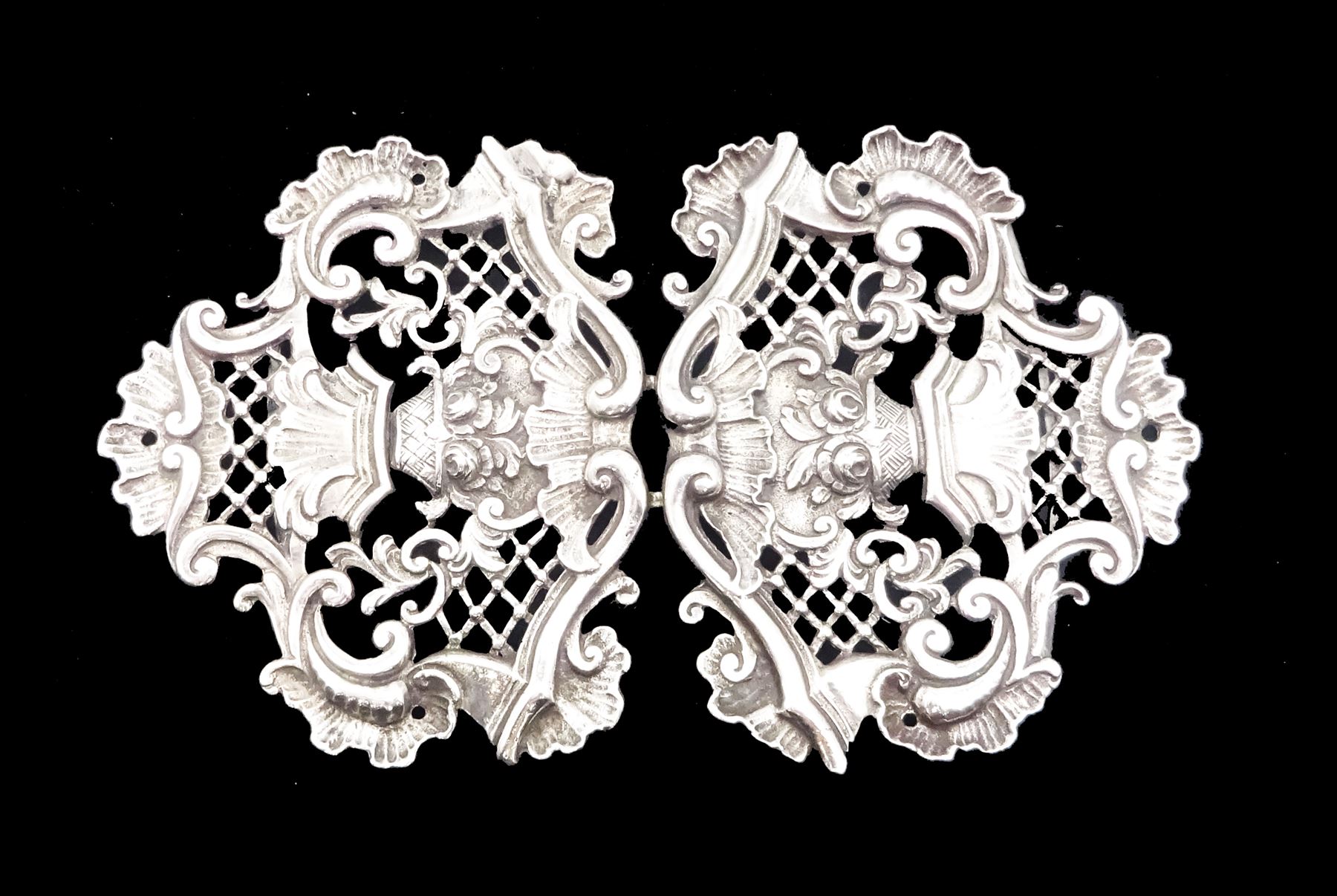 Silver nurses buckle