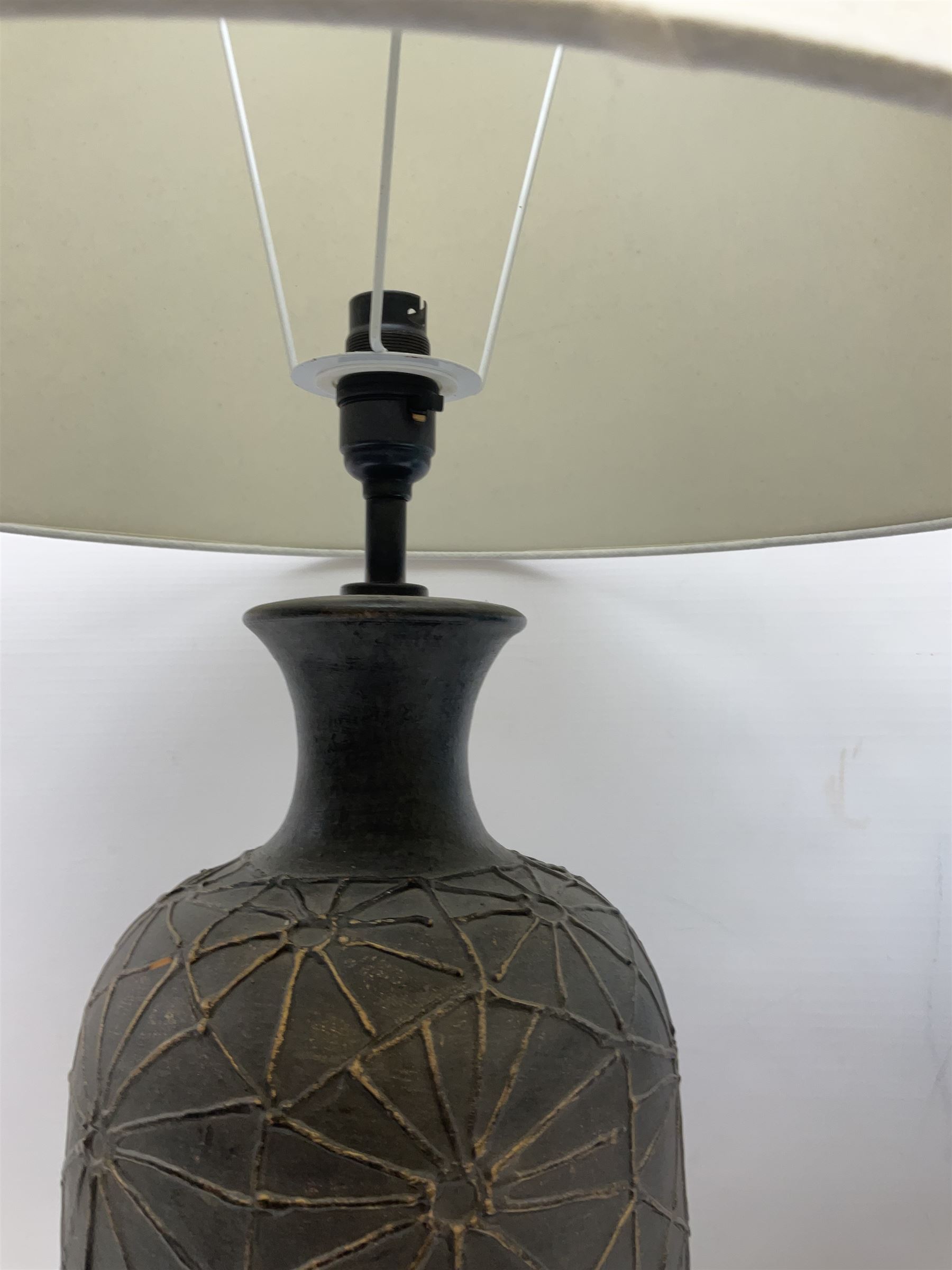 Three table lamps - Image 4 of 11