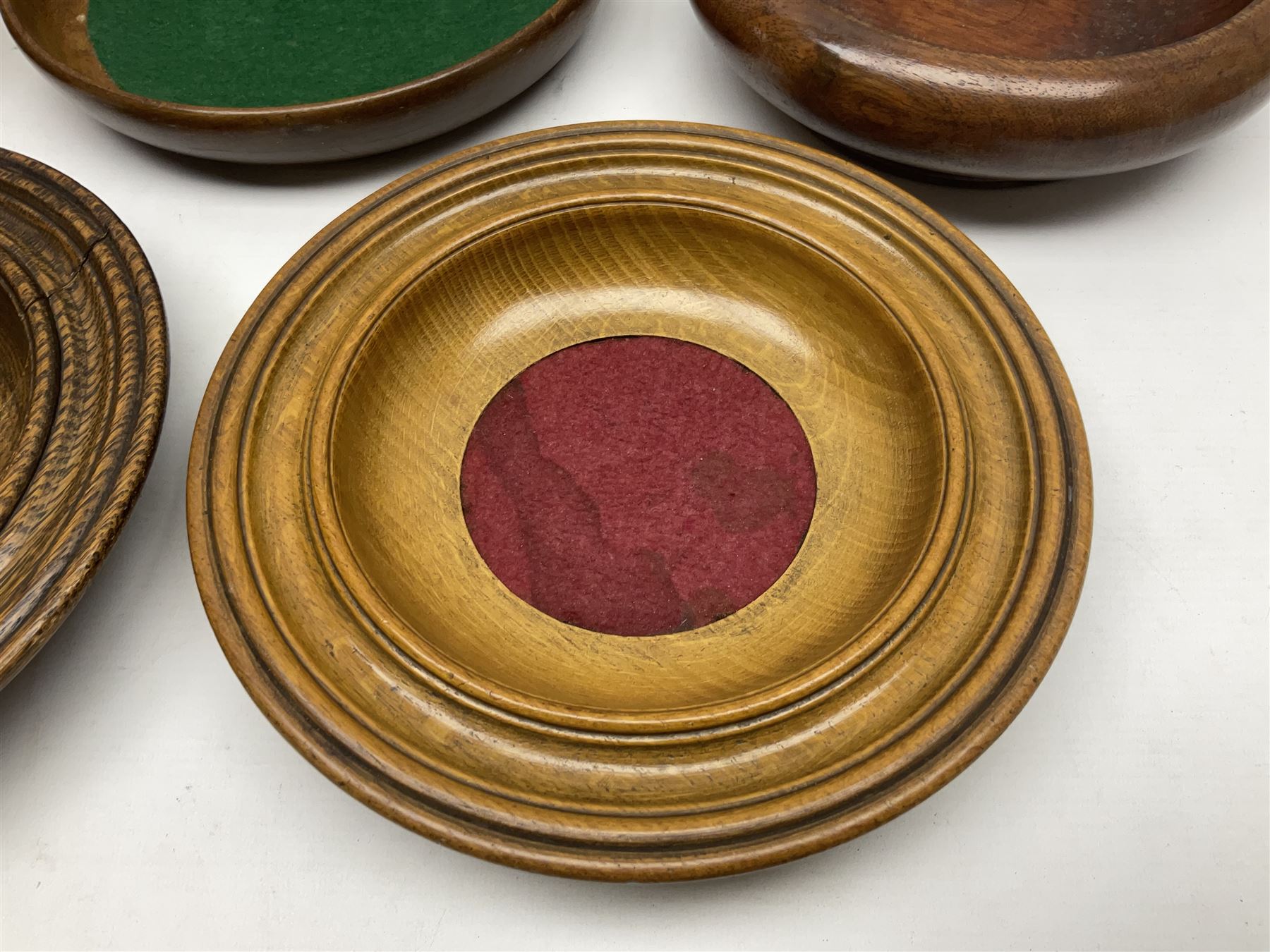 Five turned wood collection plates and bowls - Image 2 of 6