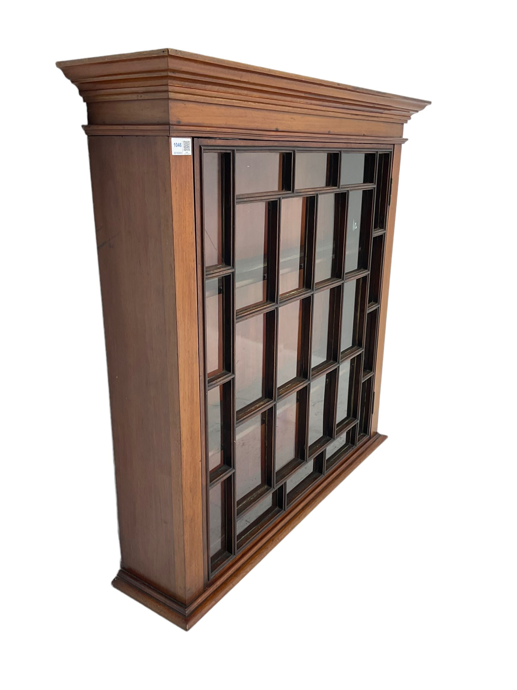 Early 20th century mahogany wall hanging cabinet - Image 6 of 6