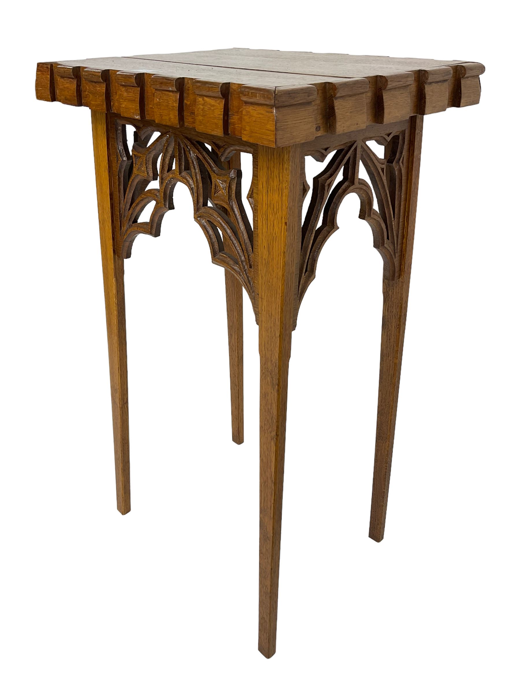 20th century ecclesiastical Gothic style oak stand - Image 2 of 6