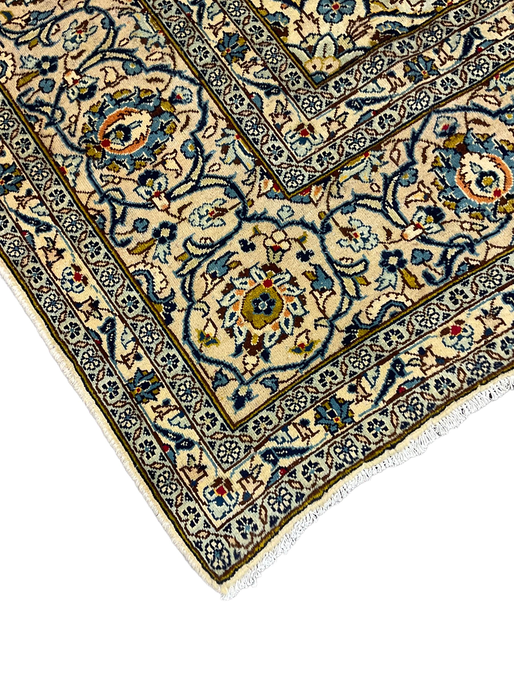 Persian Kashan golden ivory ground carpet - Image 2 of 7