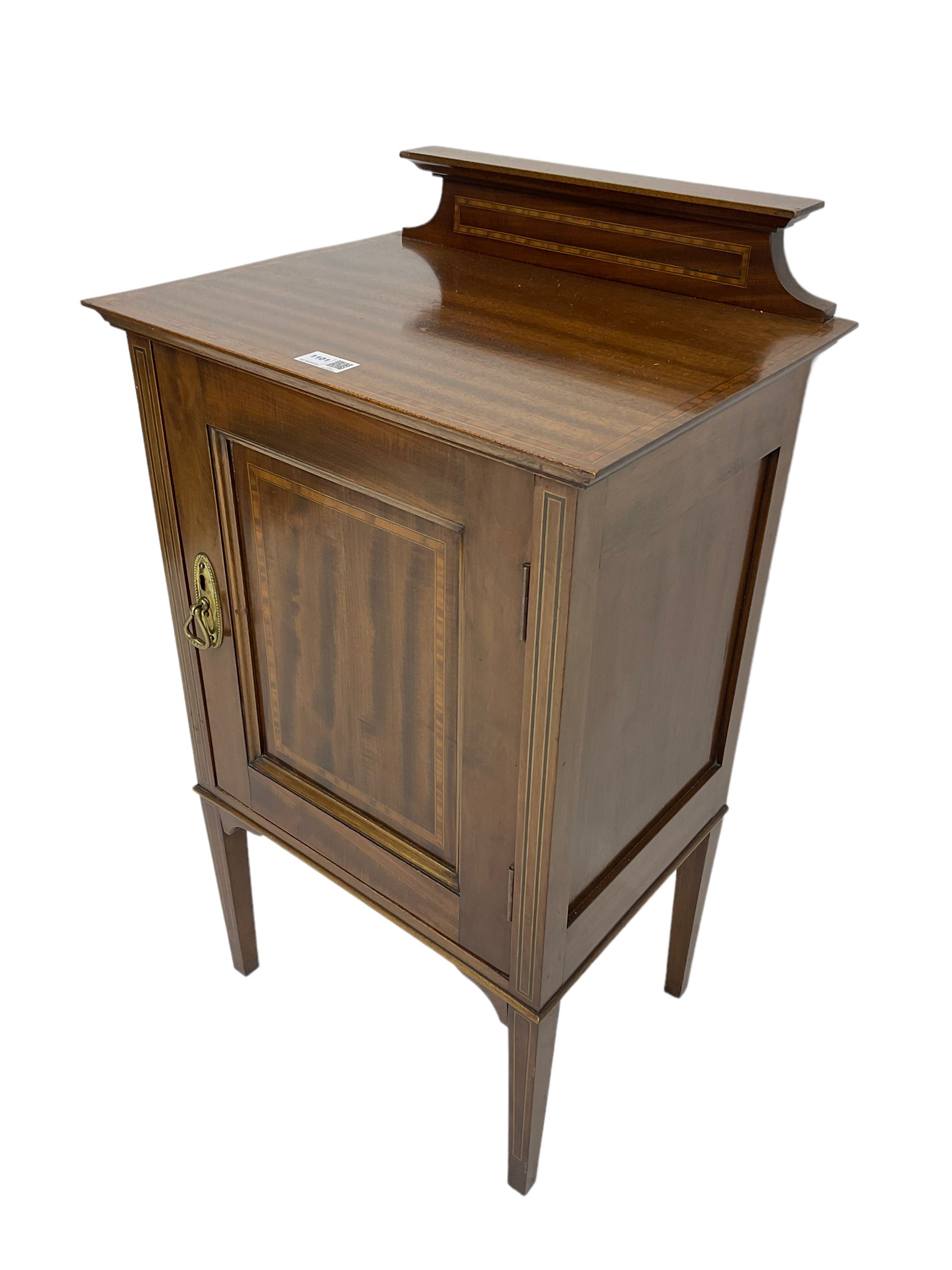 Small Edwardian inlaid mahogany bedside cabinet - Image 4 of 6