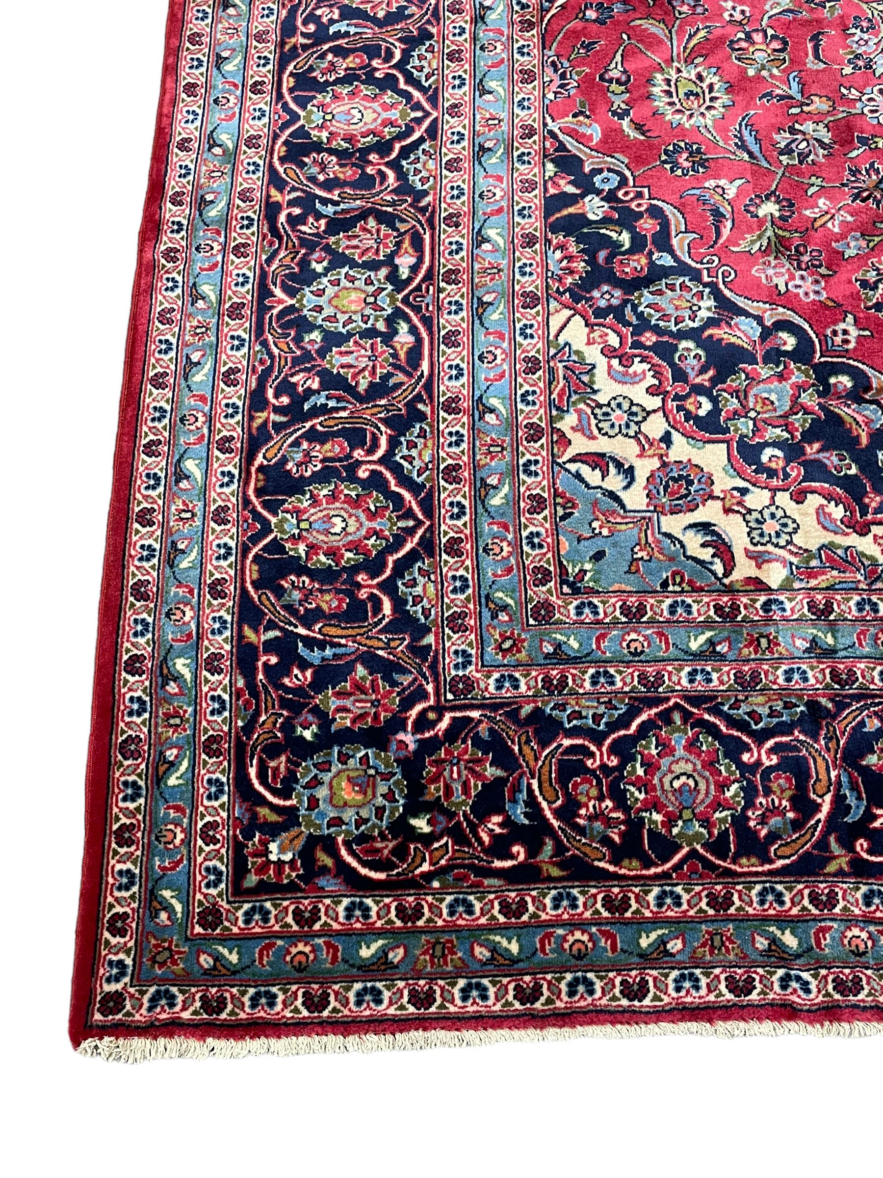 Central Persian Kashan carpet - Image 3 of 8