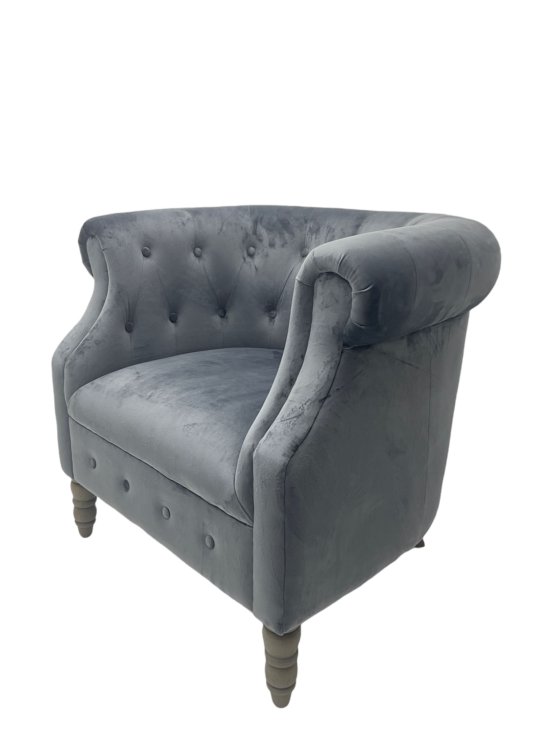 Natural velvet Chesterfield button pressed tub chair with rolled arms - Image 3 of 6