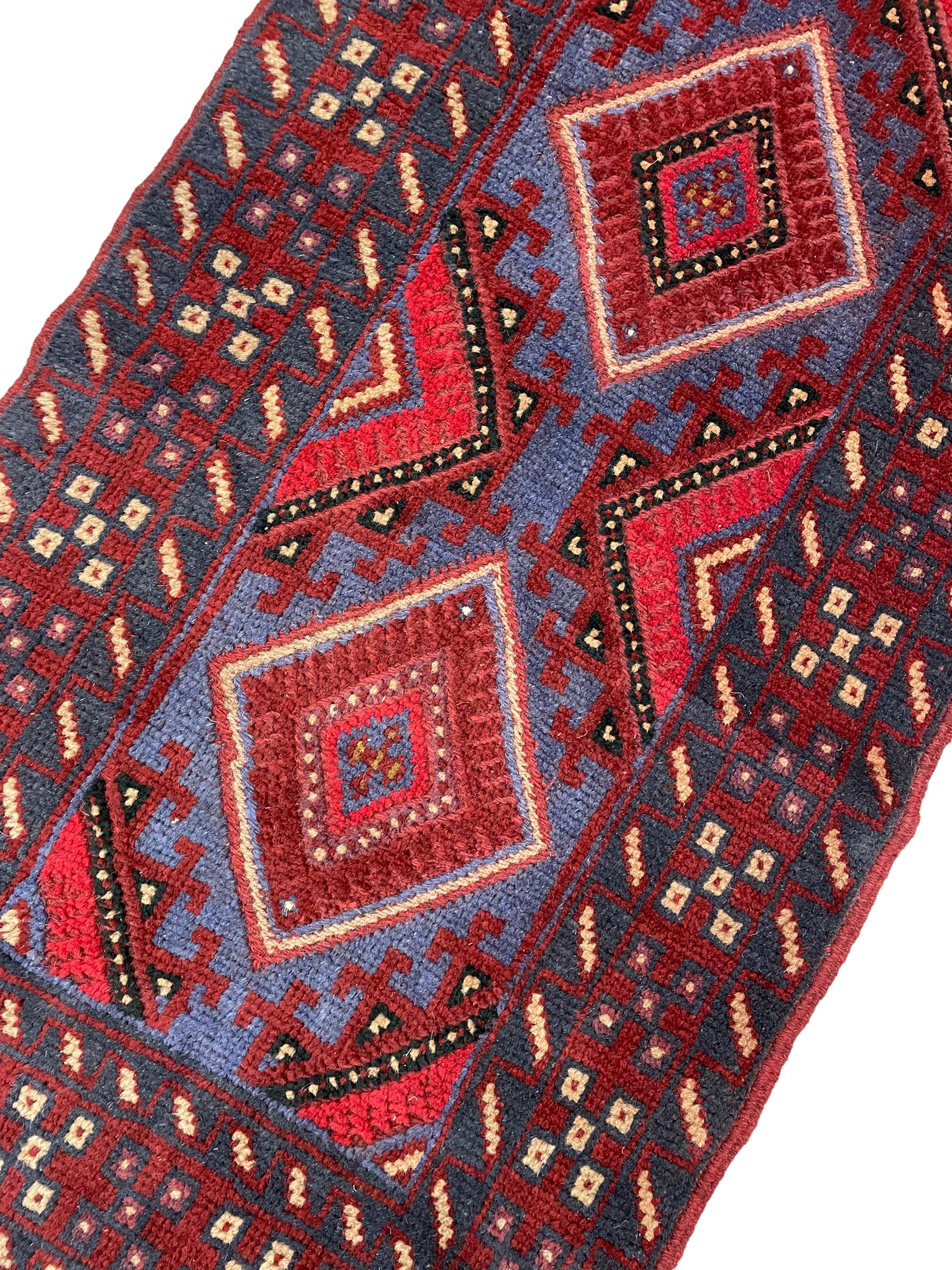 Meshwani red and blue ground runner - Image 4 of 5
