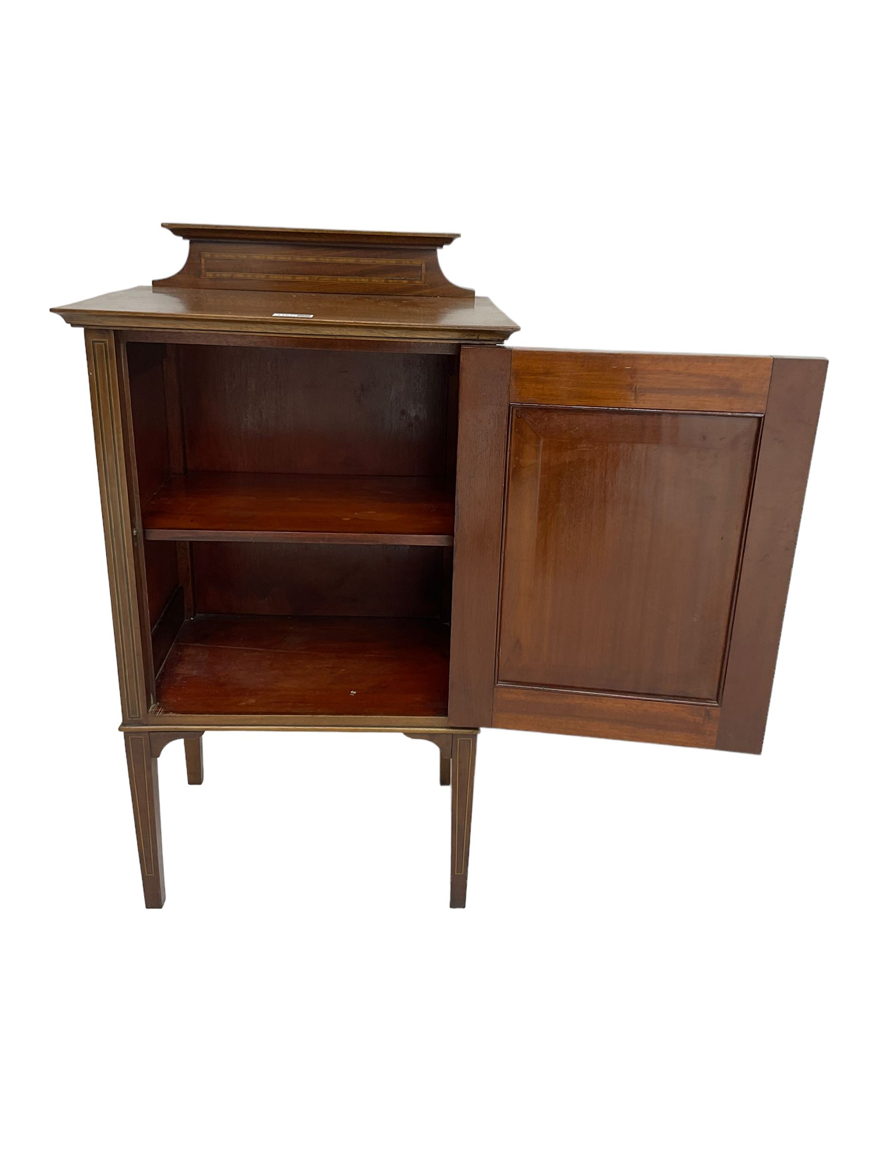 Small Edwardian inlaid mahogany bedside cabinet - Image 5 of 6