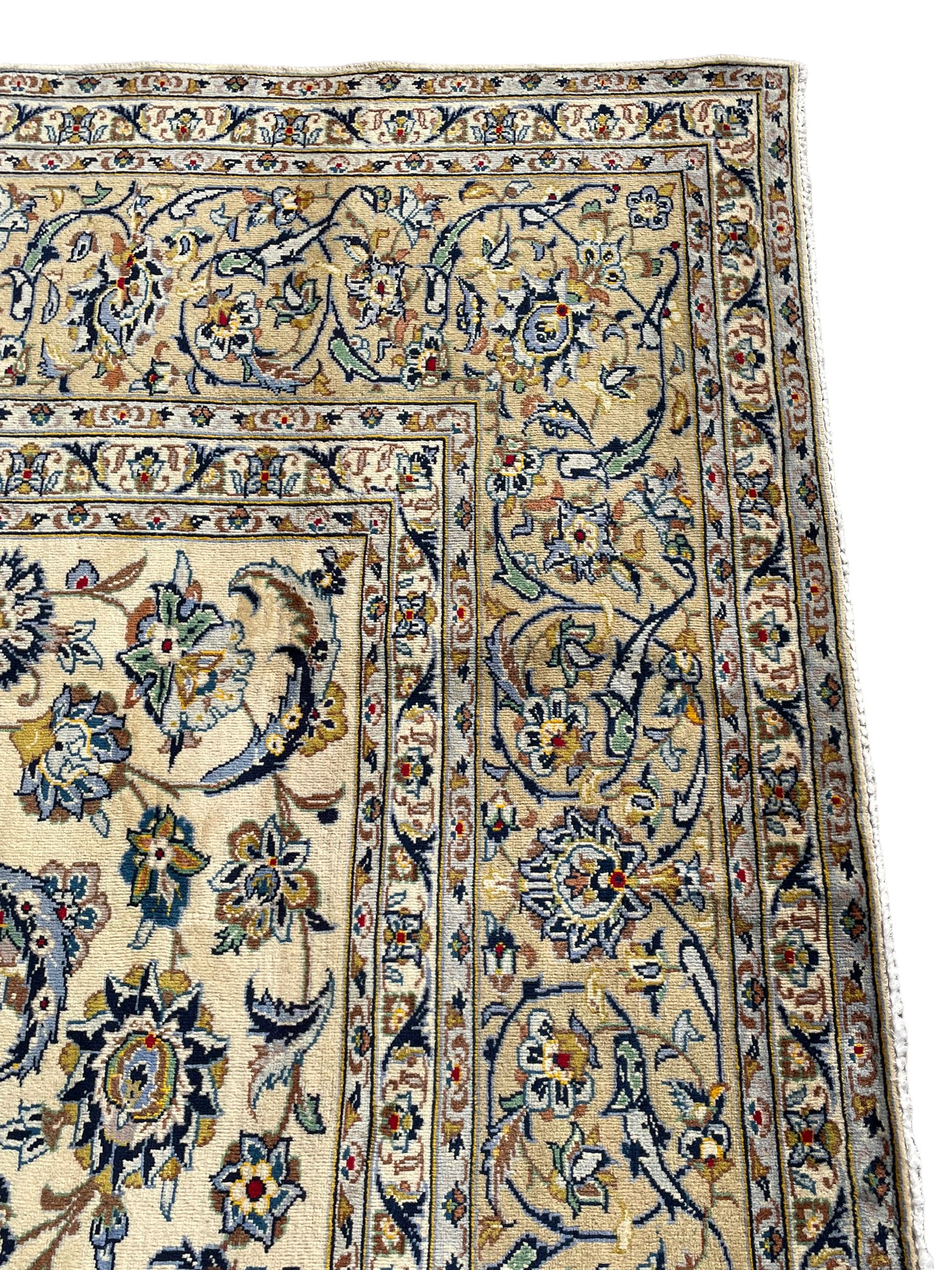 Persian Kashan carpet - Image 4 of 6