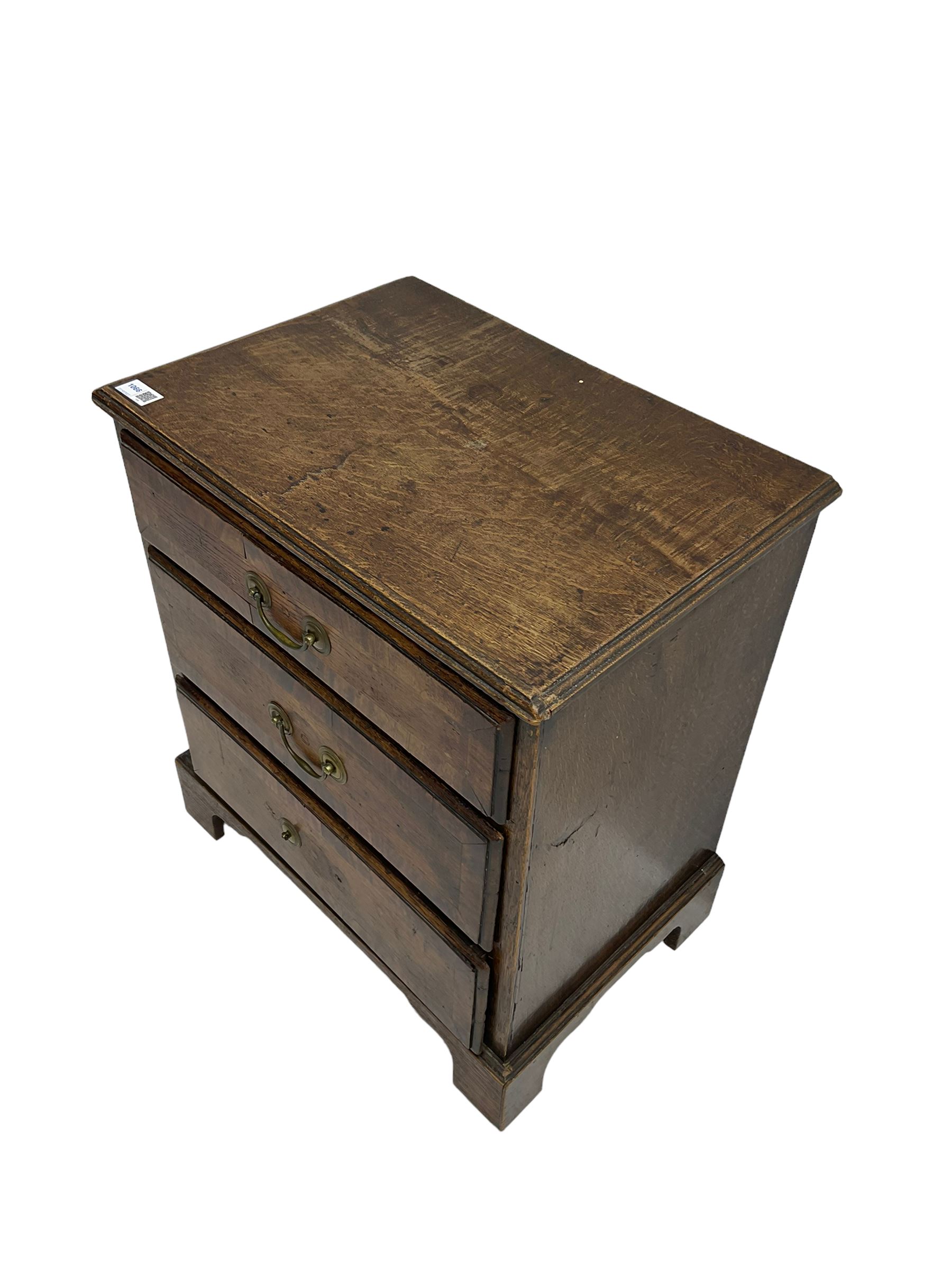 Small 19th century and later oak chest - Image 6 of 9