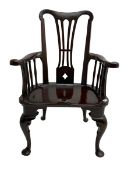 Early 20th century walnut Windsor armchair
