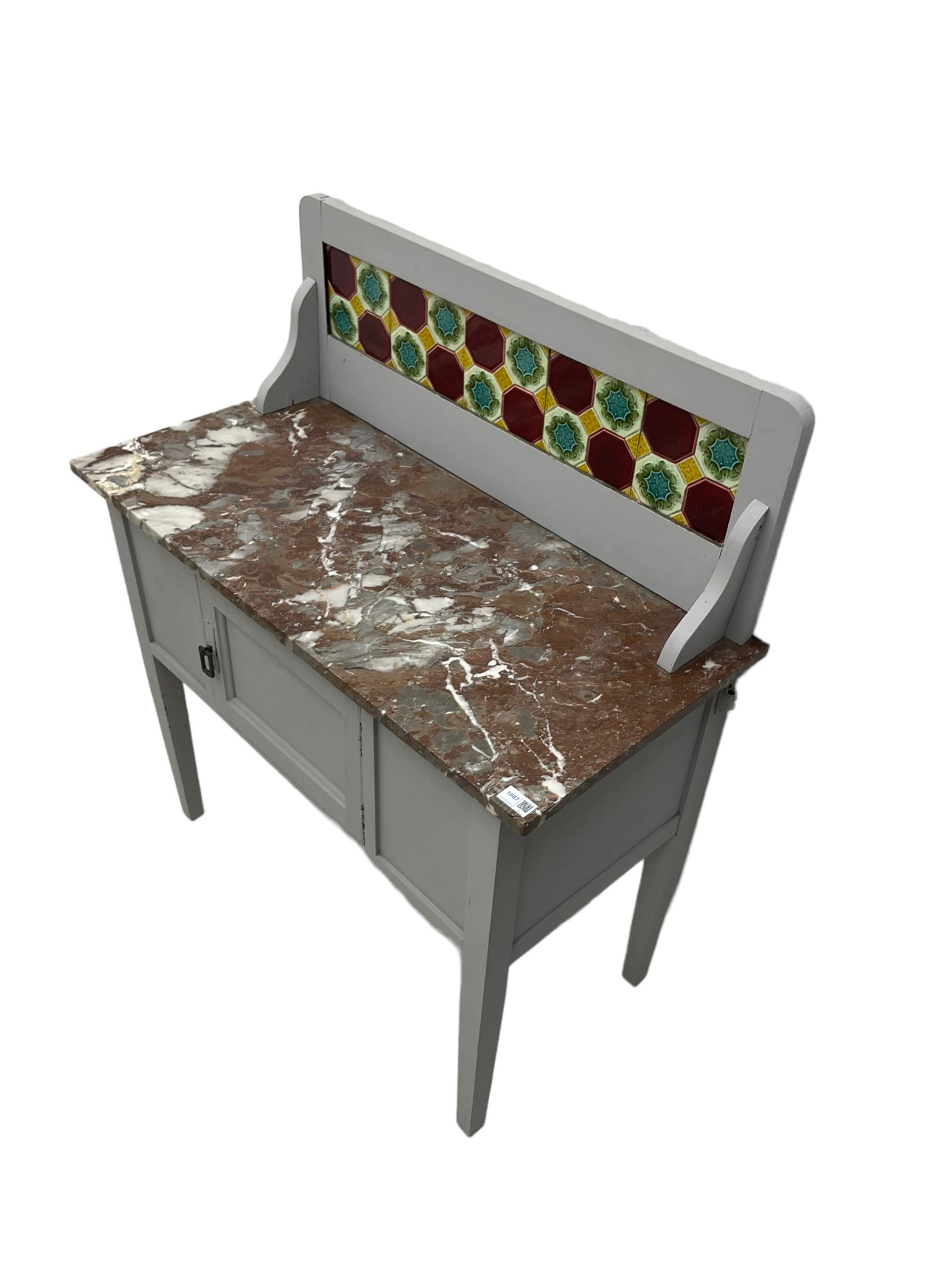 Edwardian painted oak washstand with marble top and tiled back - Image 6 of 6