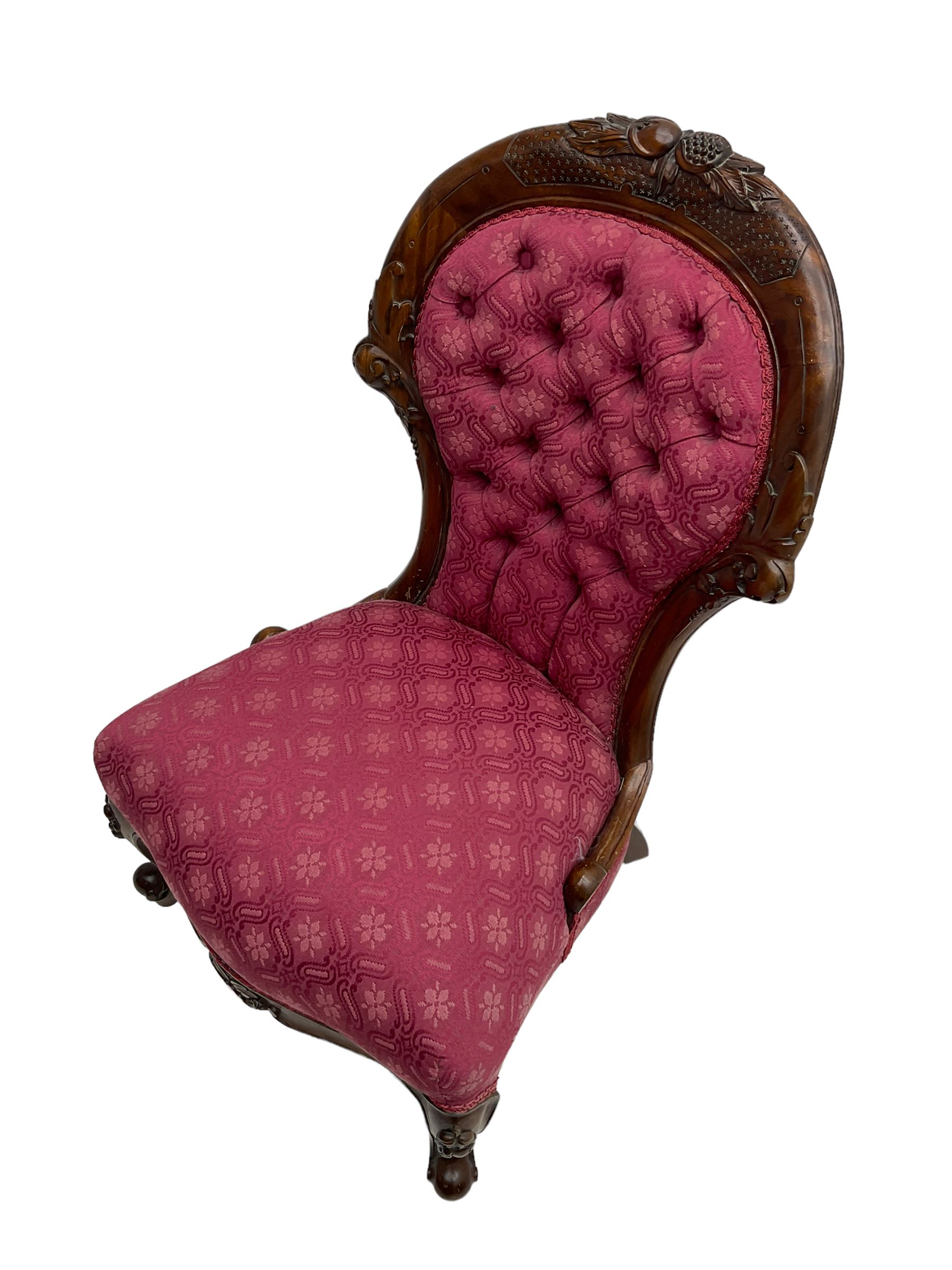 Victorian style mahogany framed nursing chair - Image 3 of 6