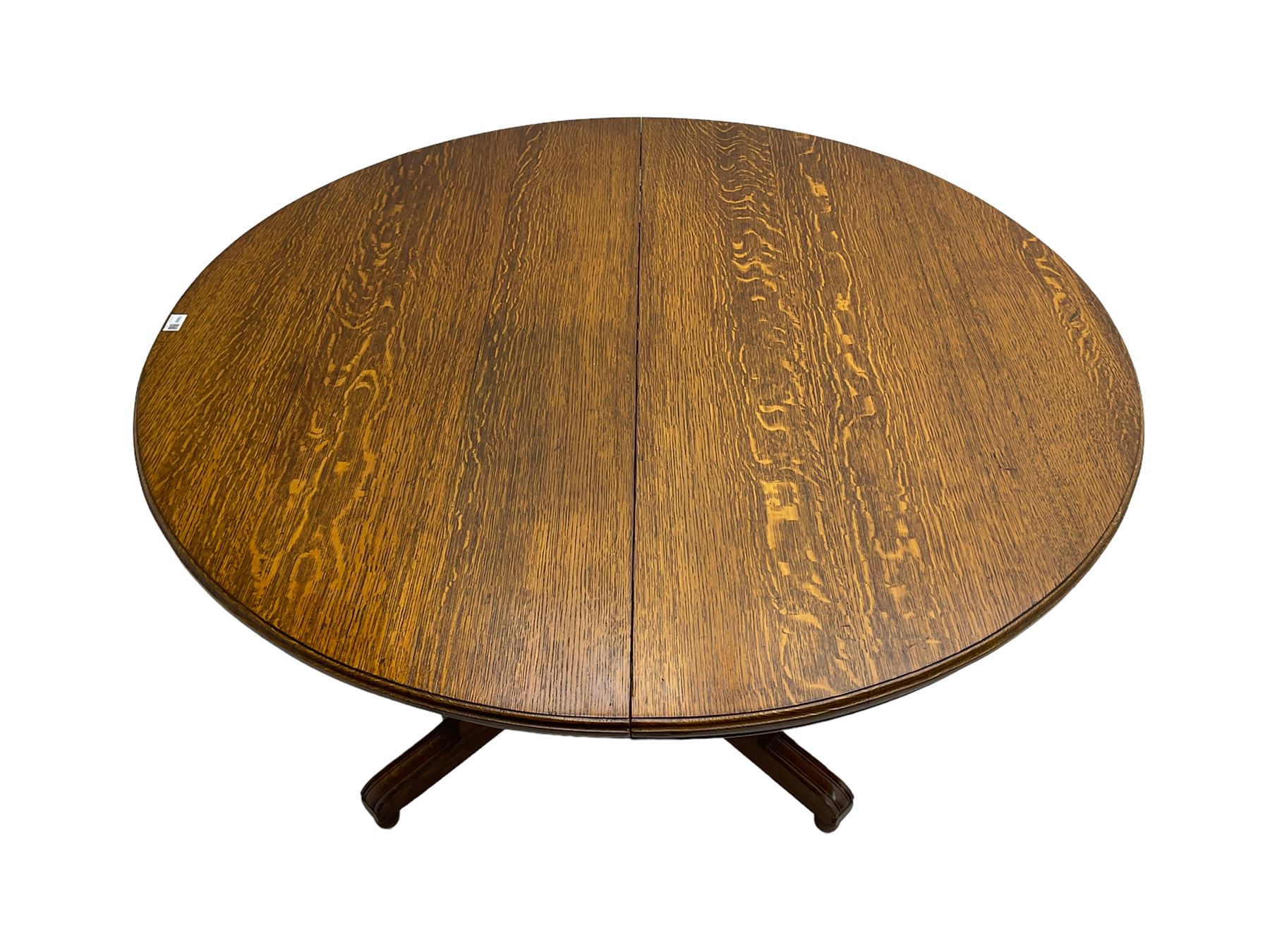 Early 20th century oak dining table - Image 7 of 8