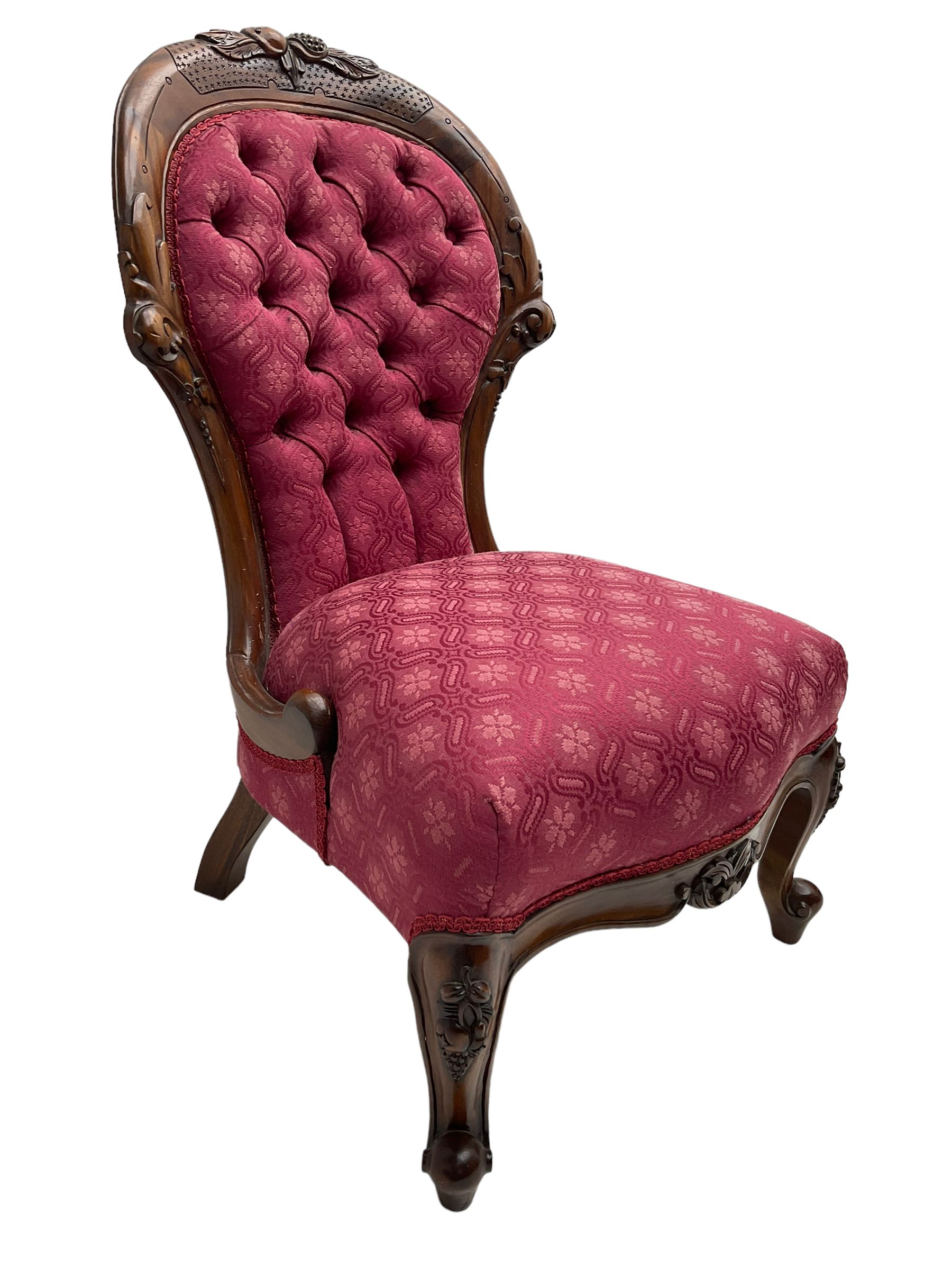 Victorian style mahogany framed nursing chair - Image 6 of 6