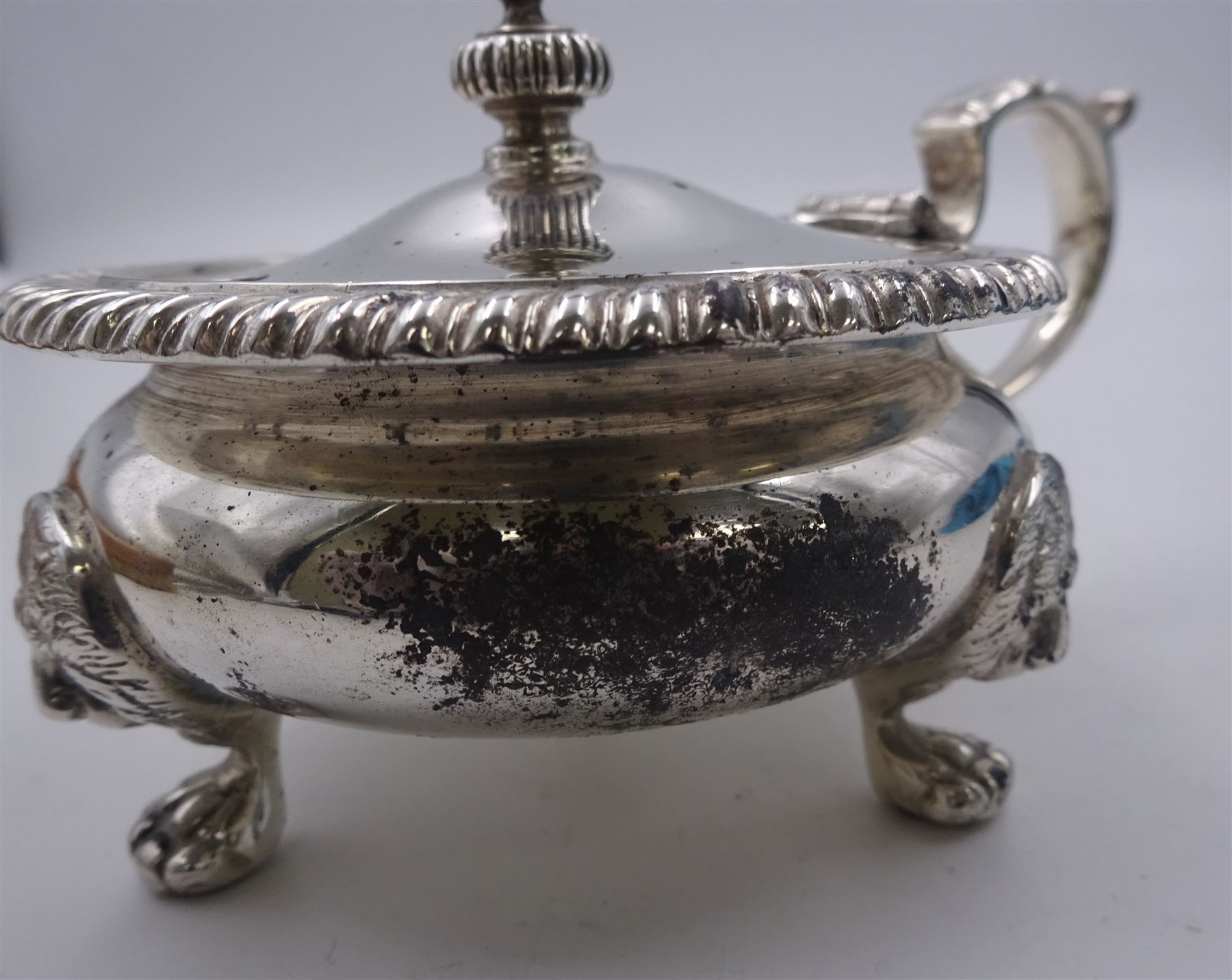 1930's silver mustard pot and cover - Image 6 of 7